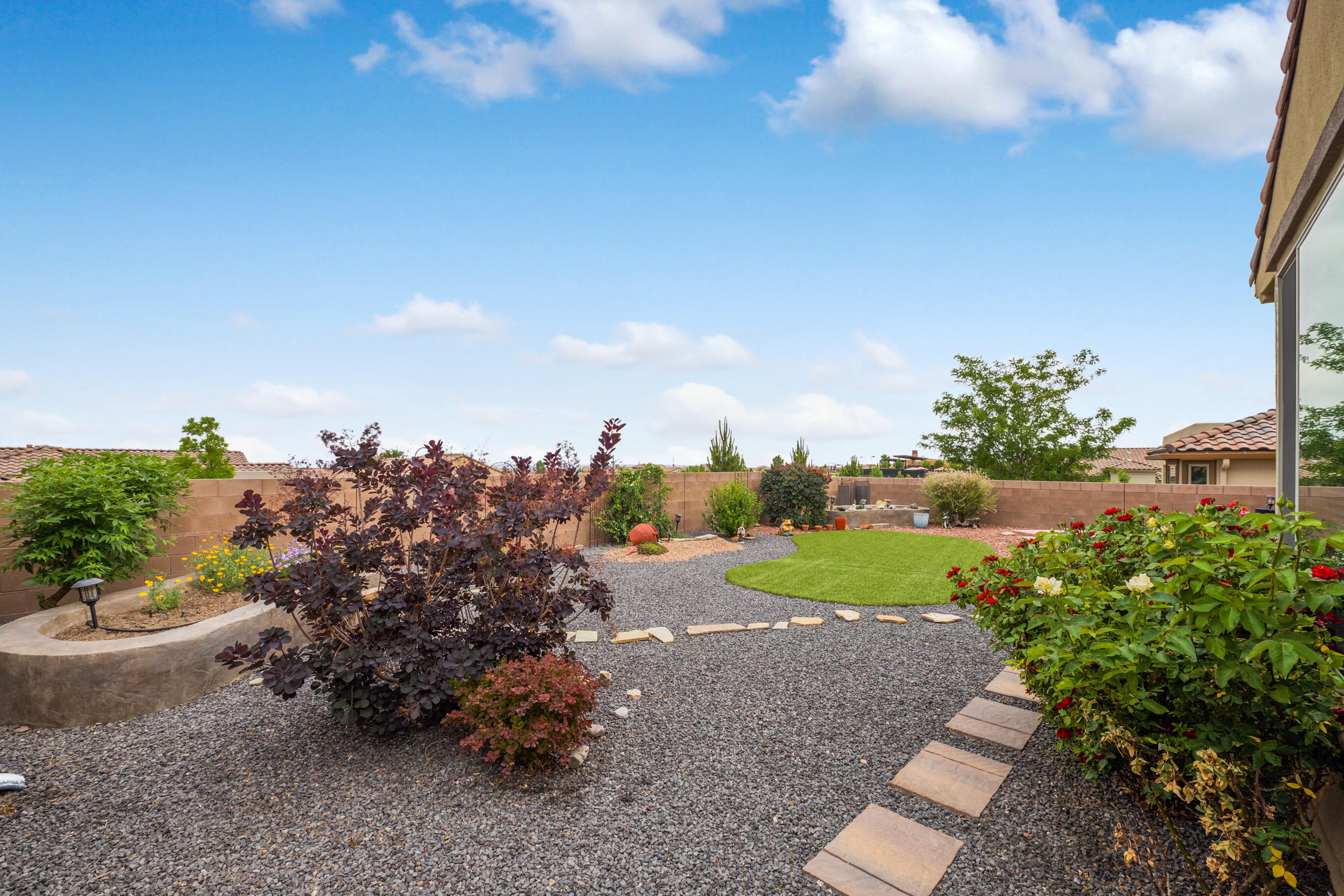 2304 Komatke Trail NW