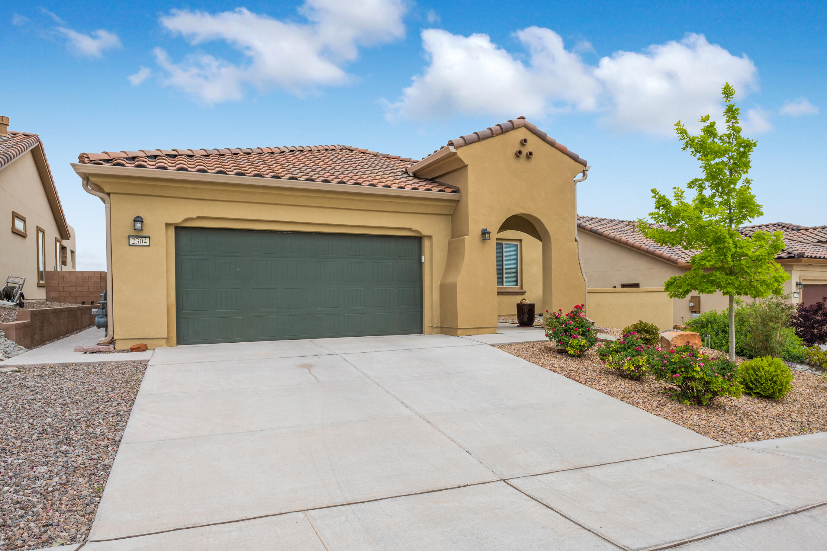 2304 Komatke Trail NW