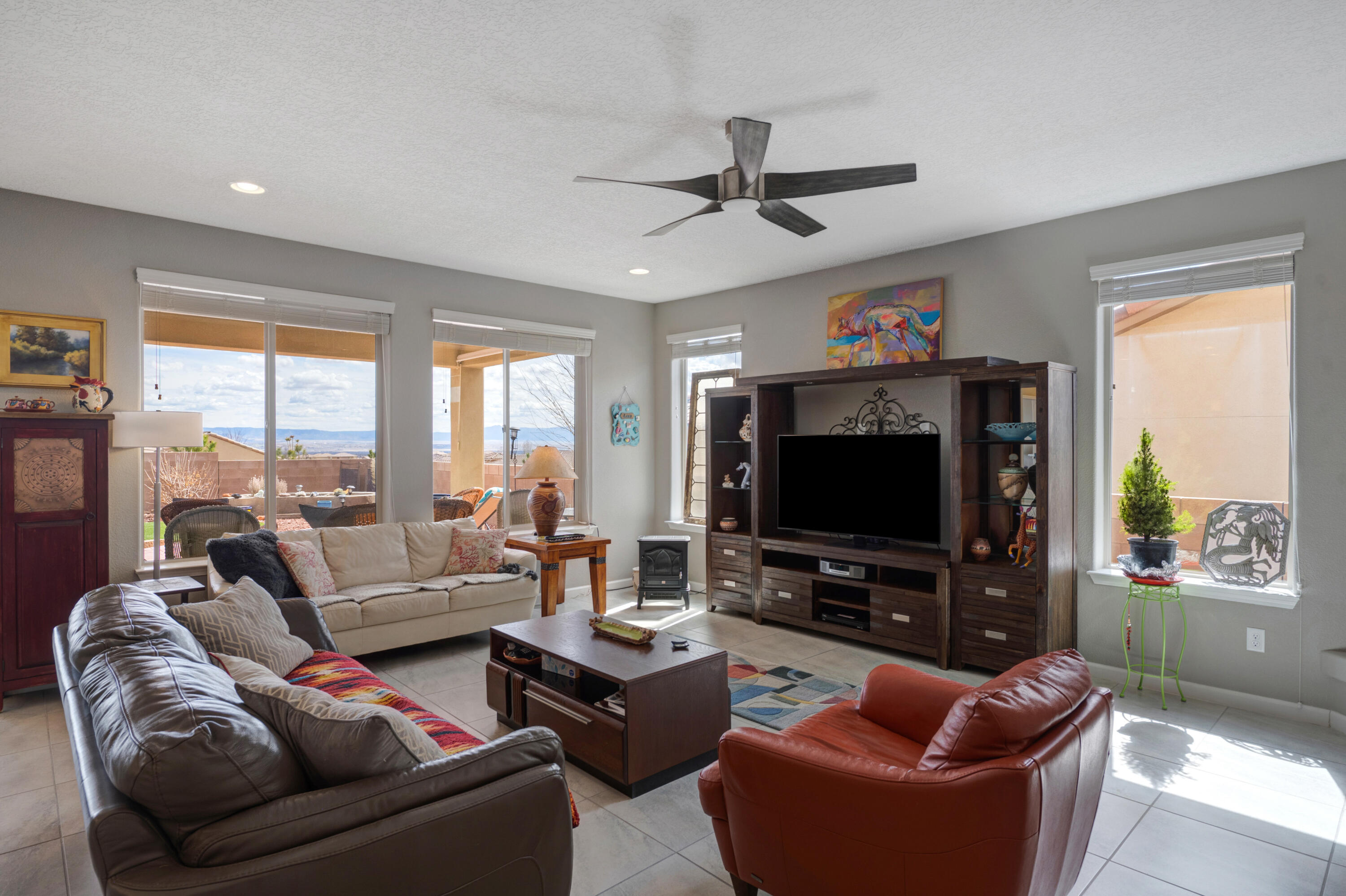2304 Komatke Trail NW