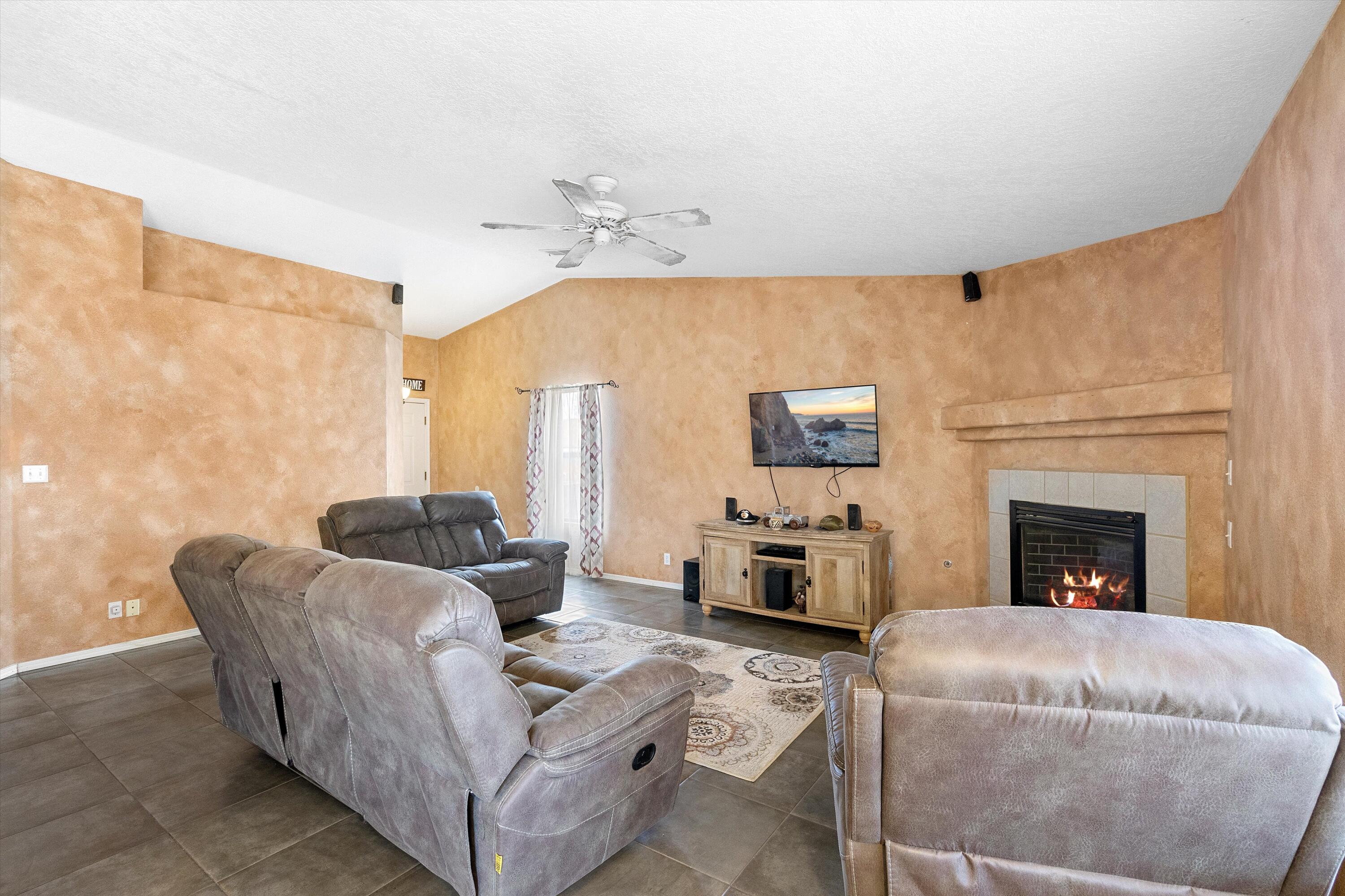 6577 Freemont Hills Loop NE