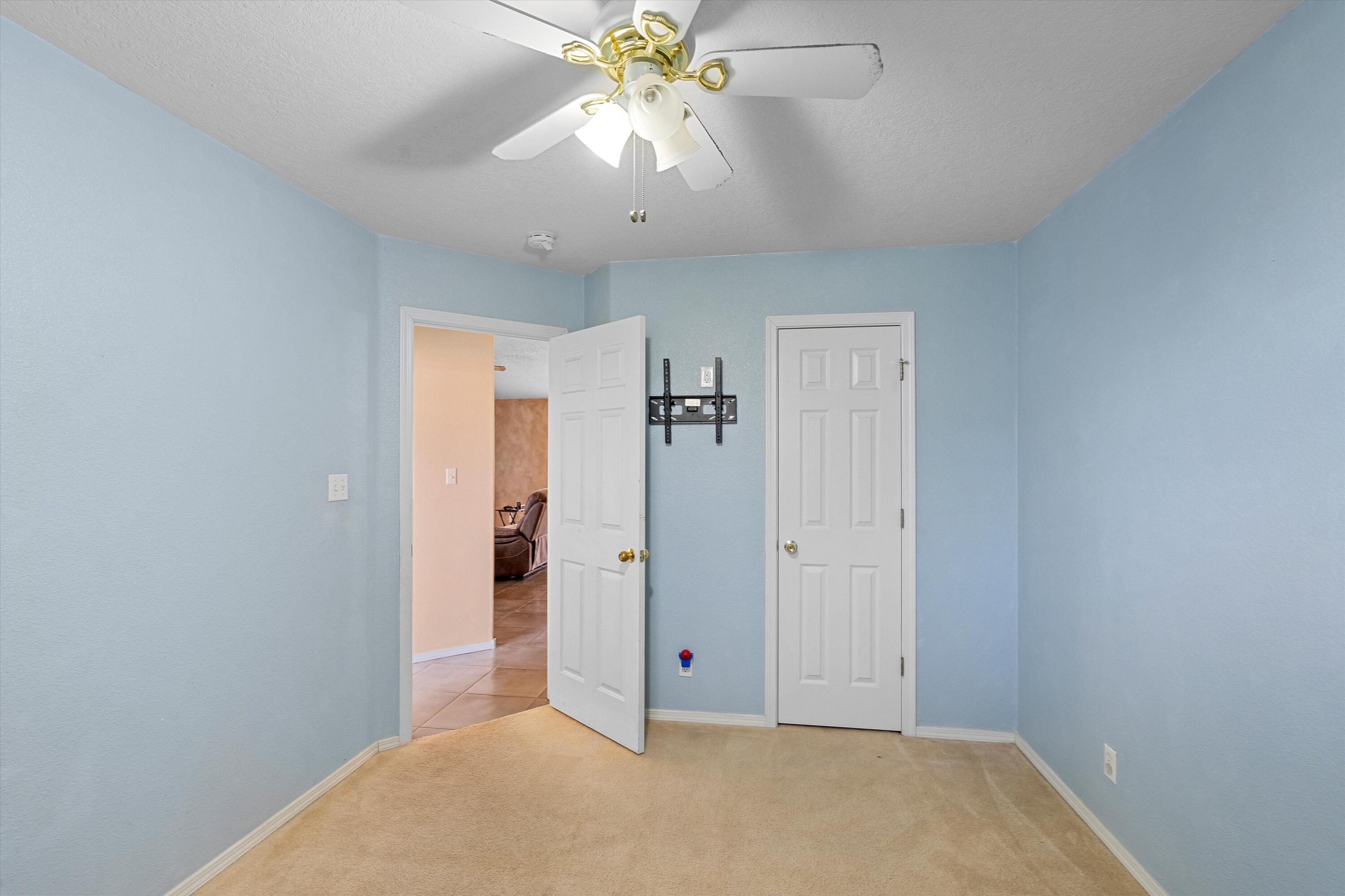 6577 Freemont Hills Loop NE
