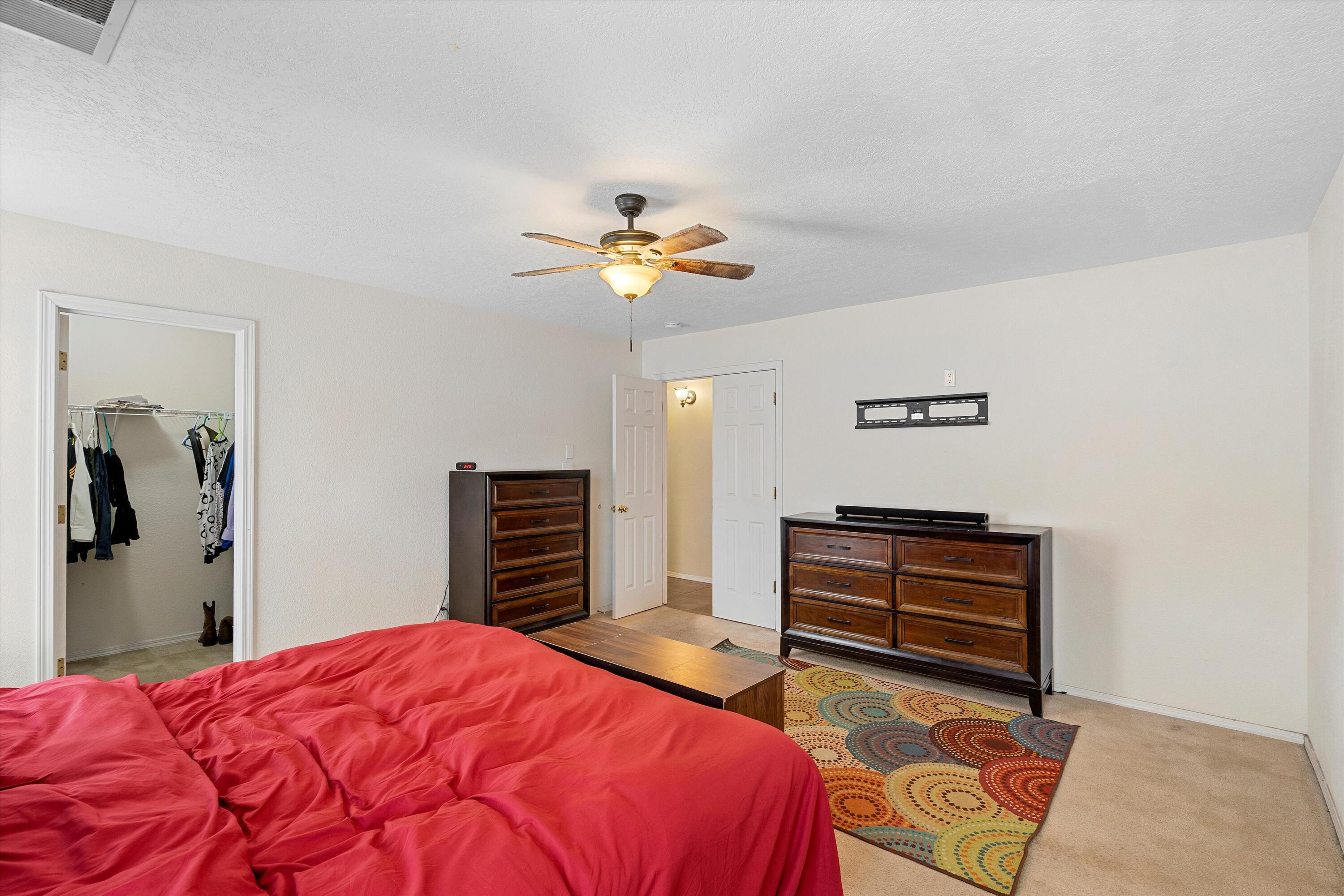 6577 Freemont Hills Loop NE