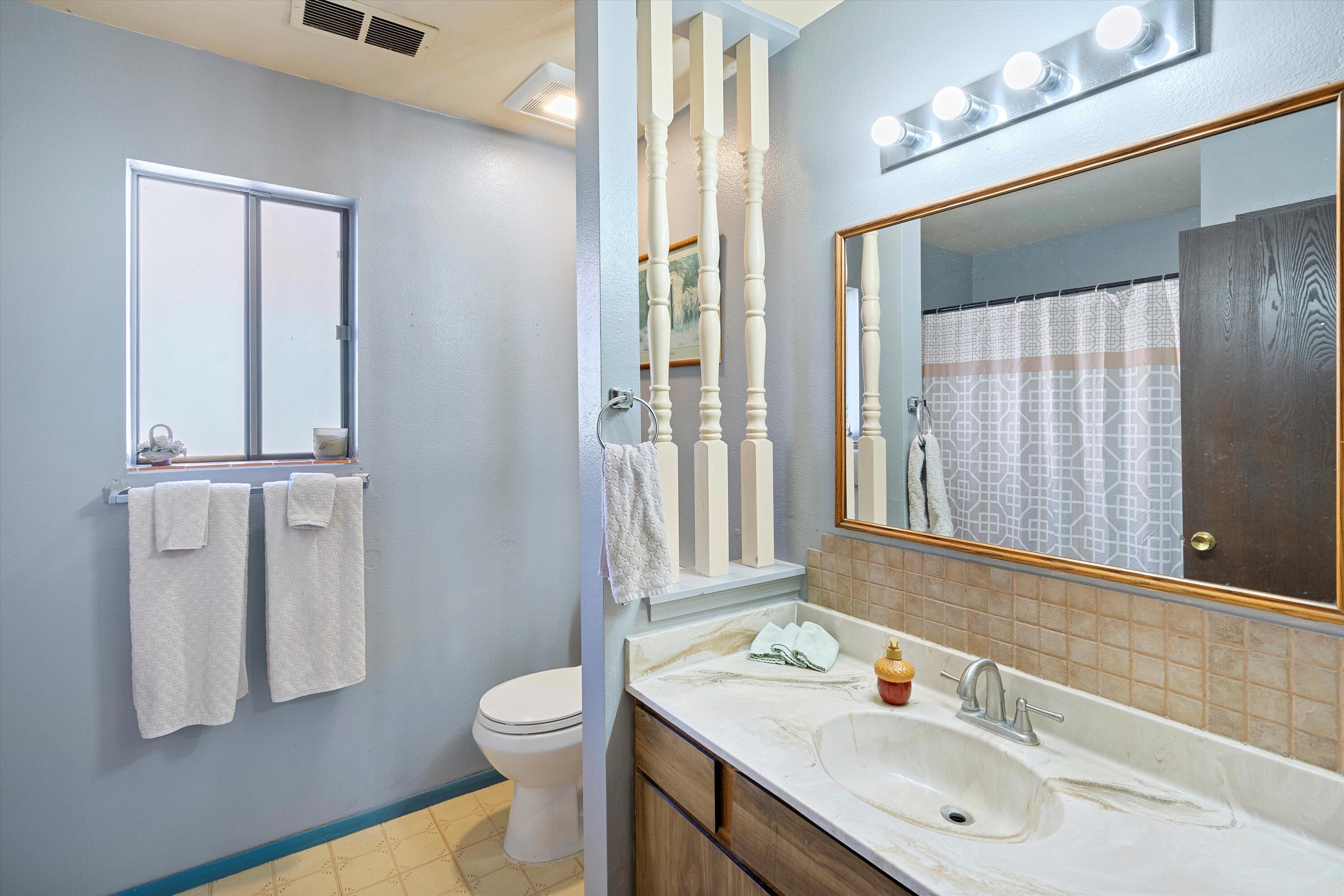 516 Star Villa Circle SE
