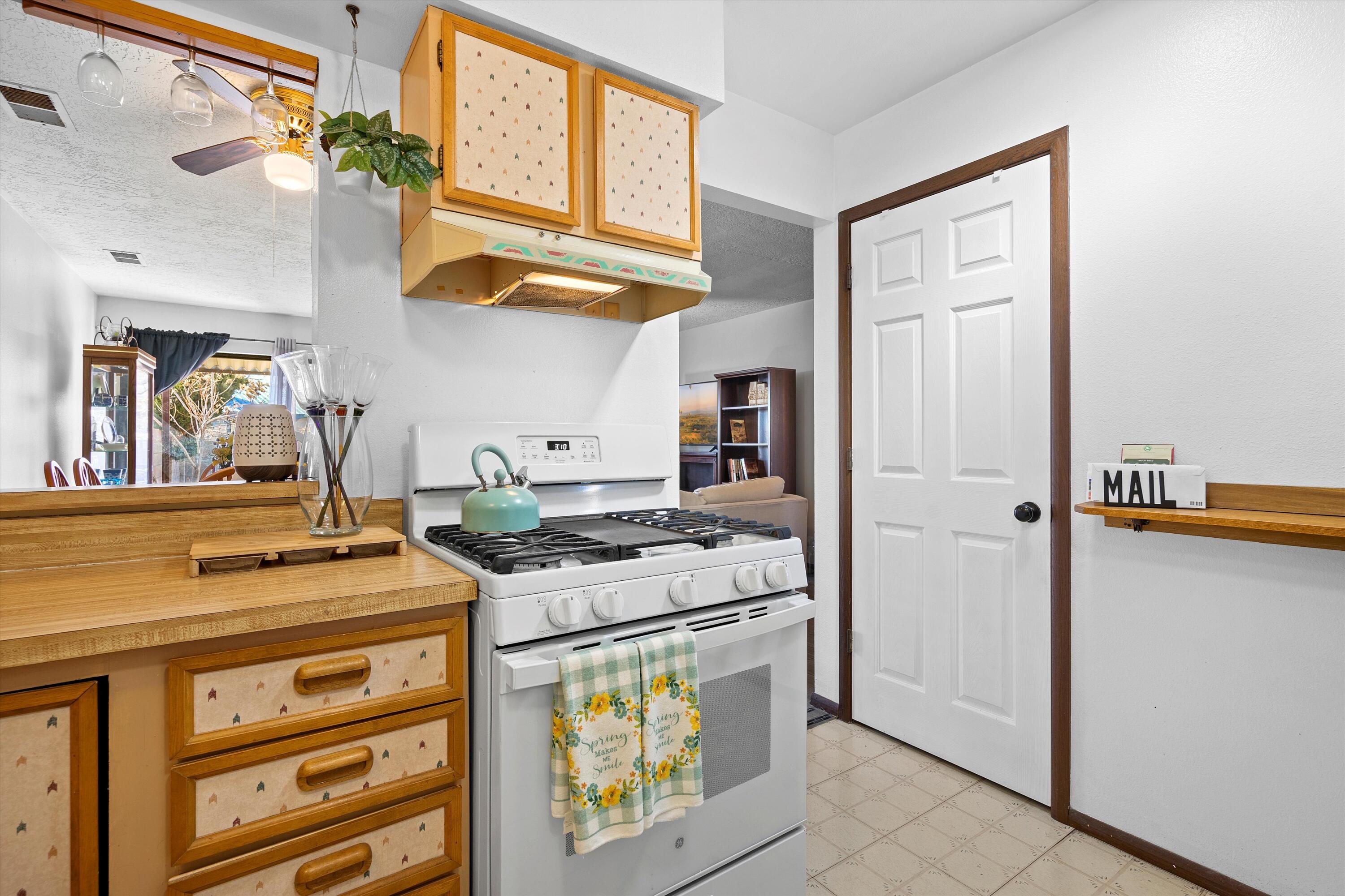 516 Star Villa Circle SE