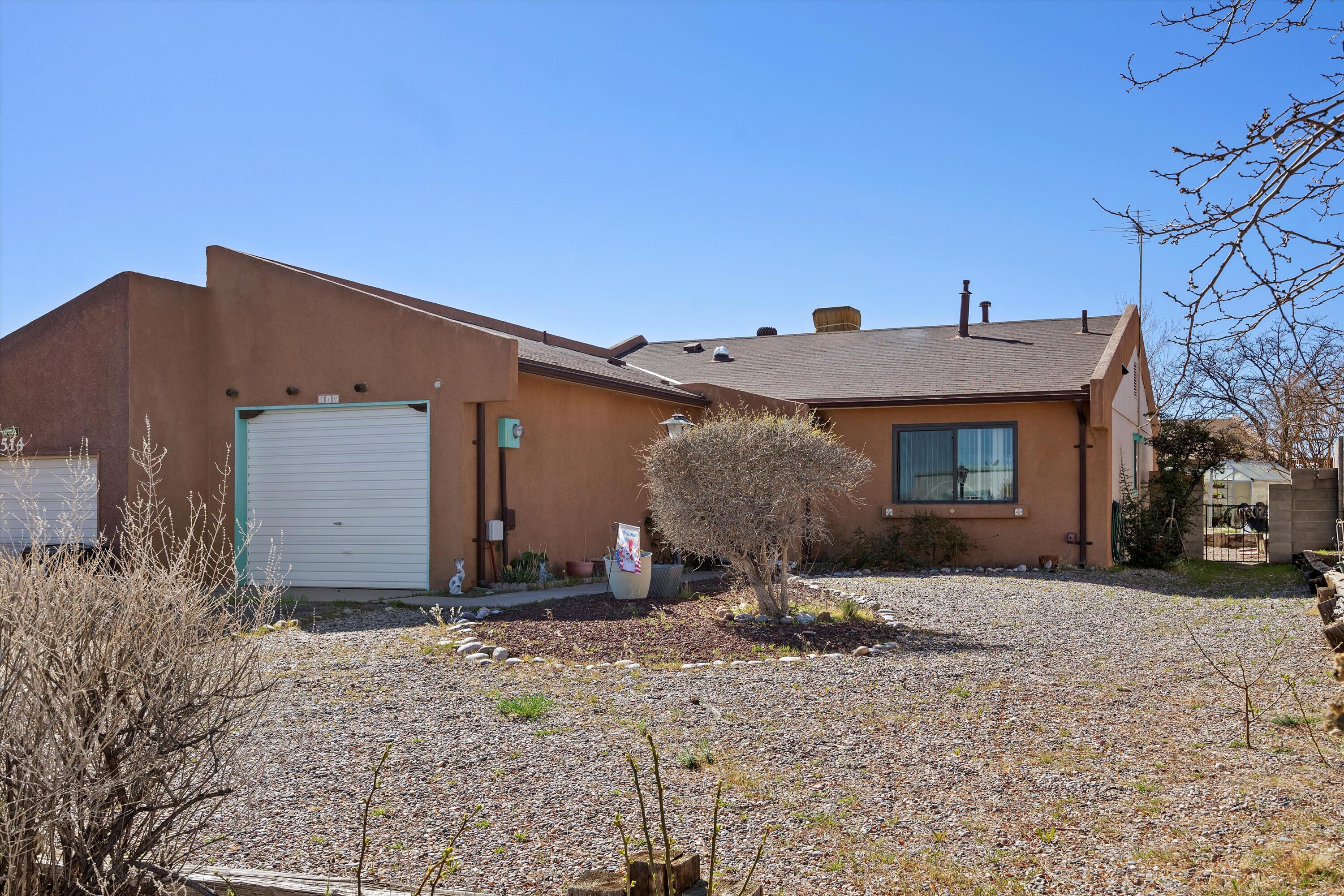 516 Star Villa Circle SE
