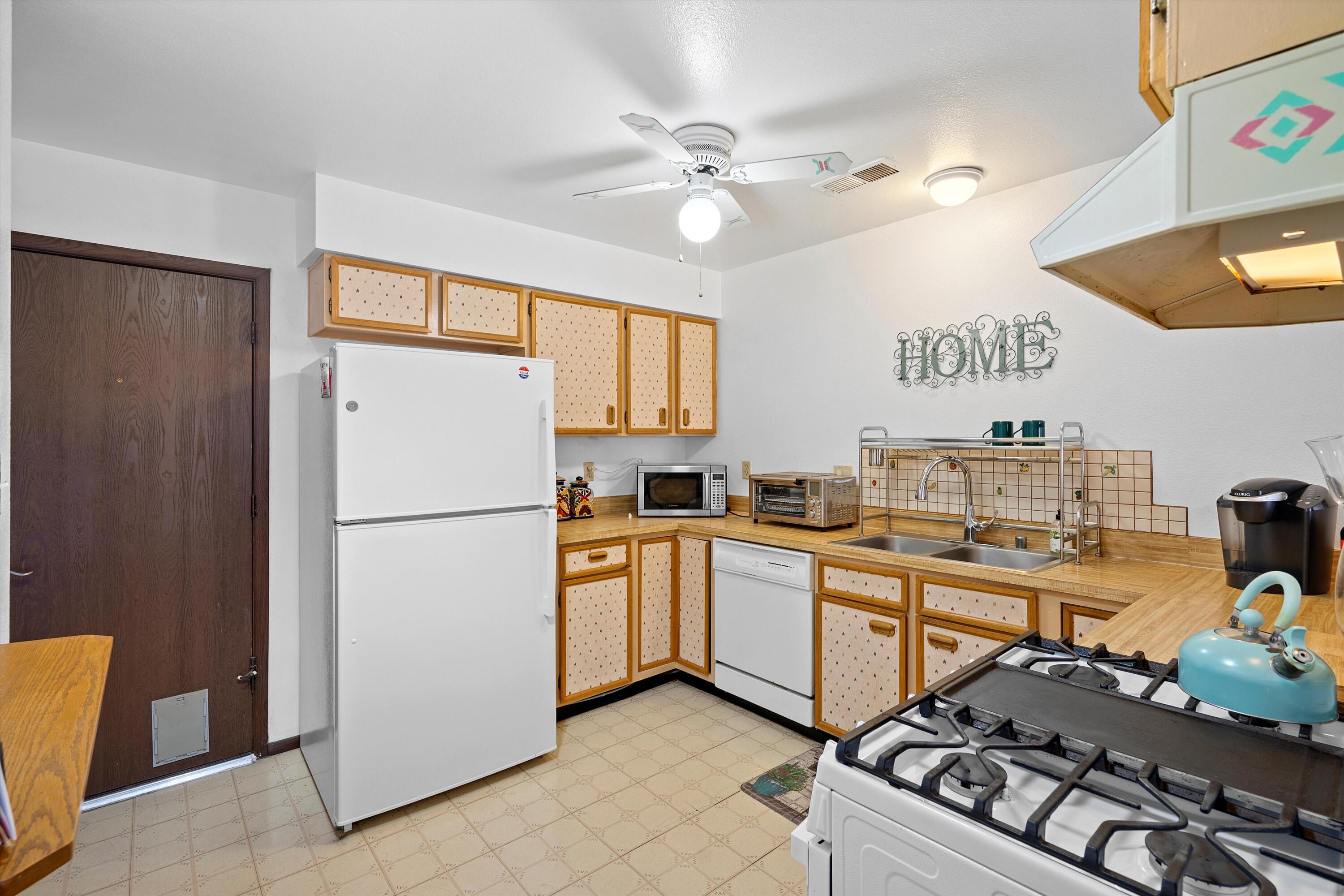 516 Star Villa Circle SE
