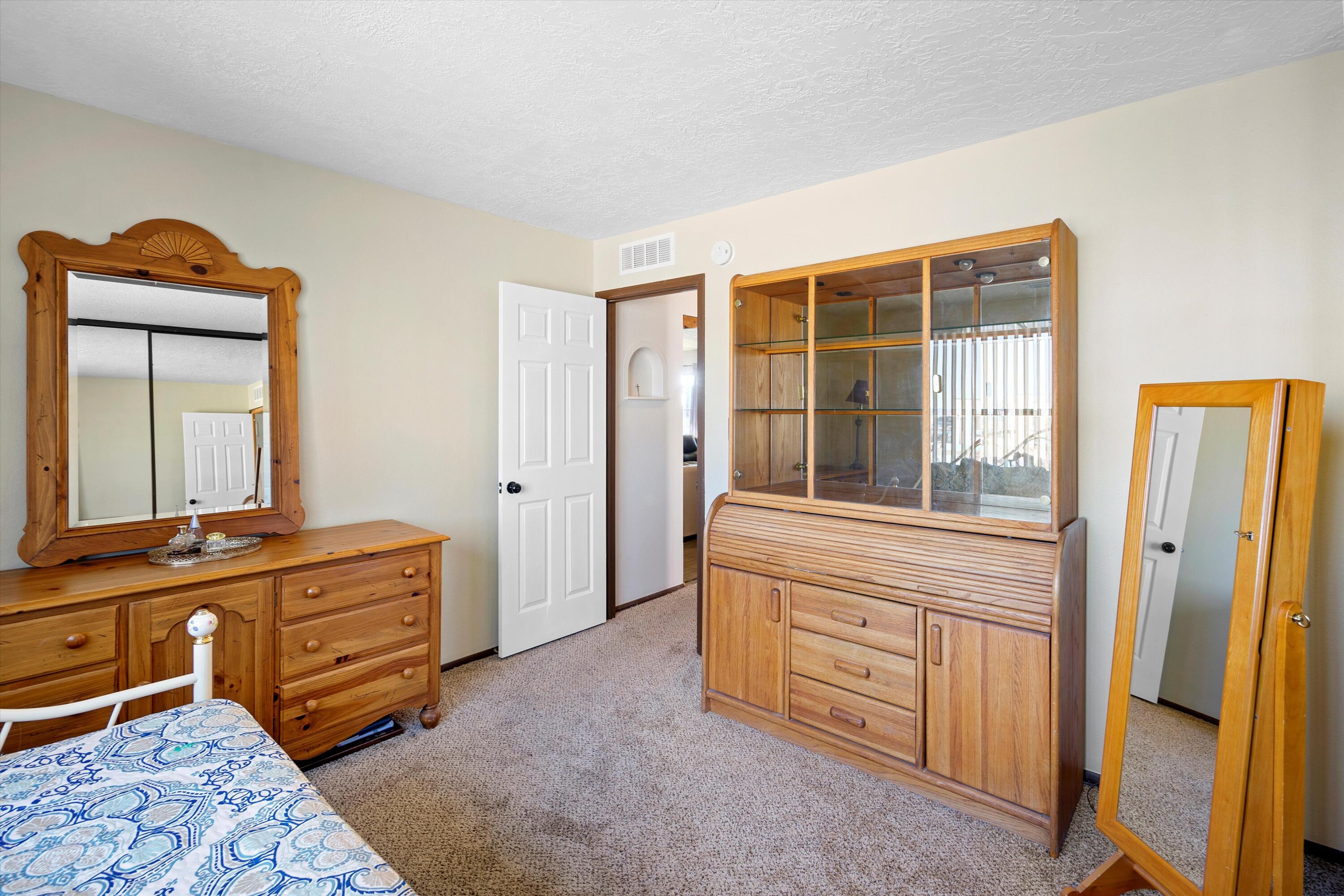 516 Star Villa Circle SE