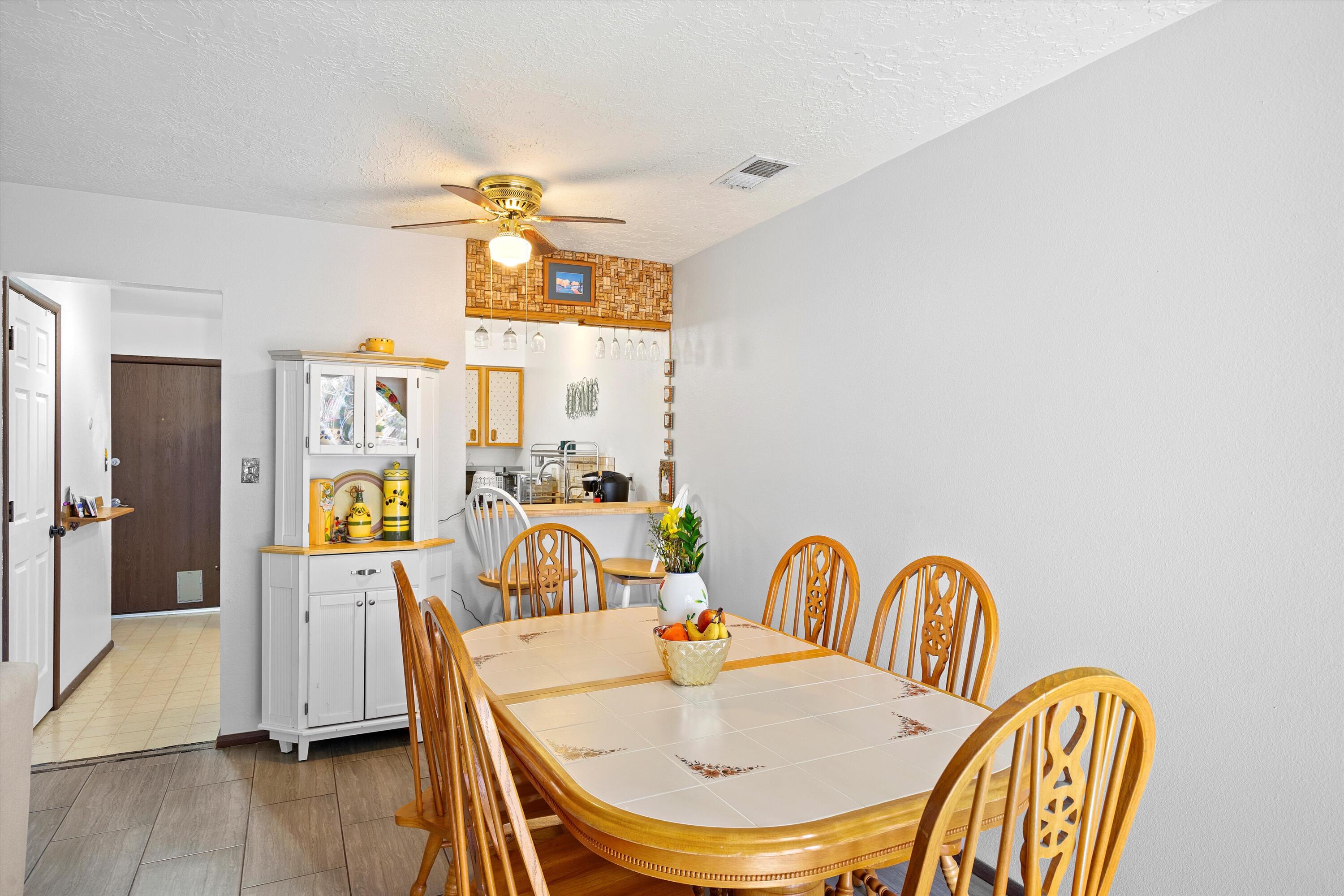 516 Star Villa Circle SE
