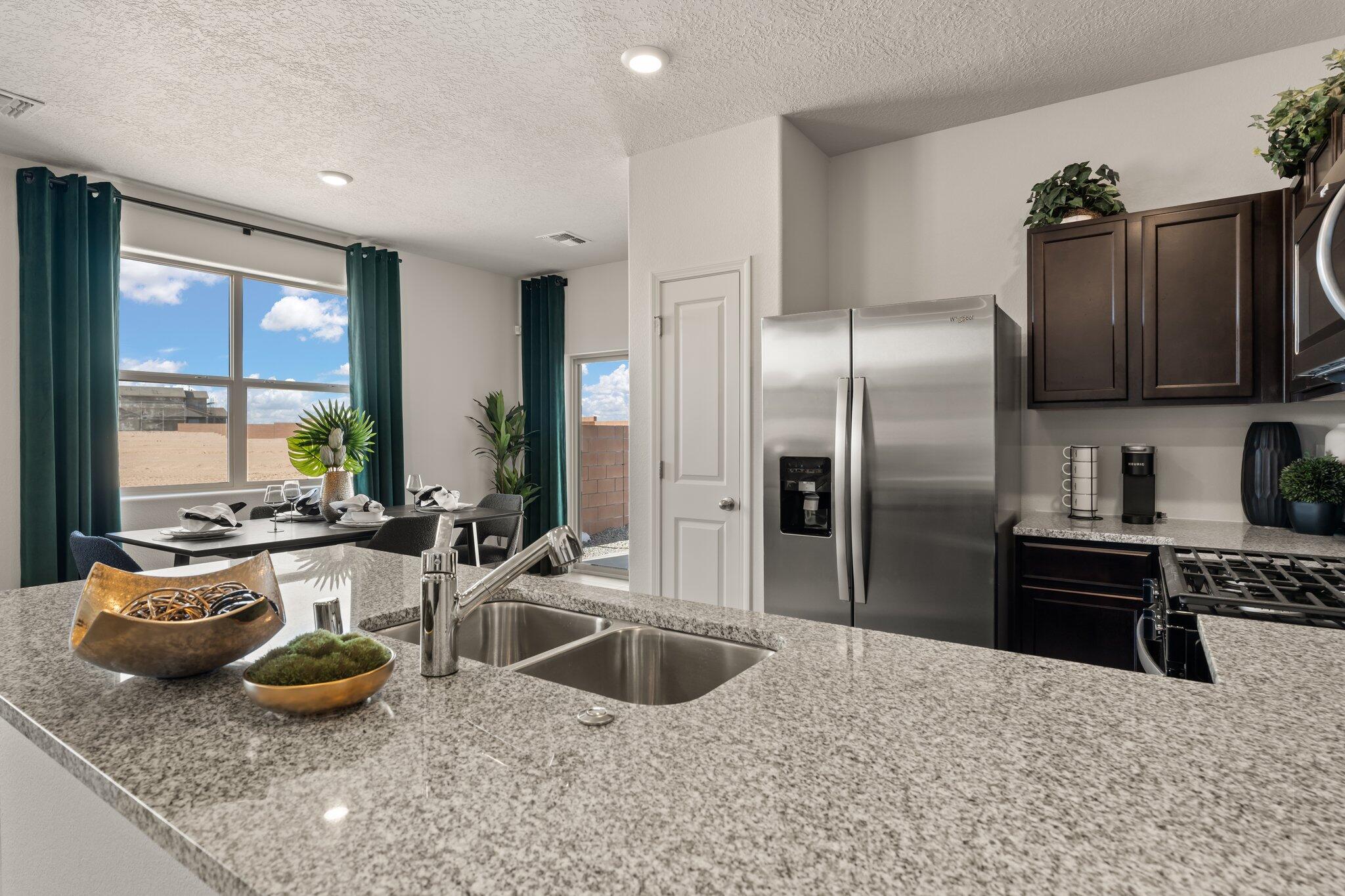 1437 Vista Grande Loop NE