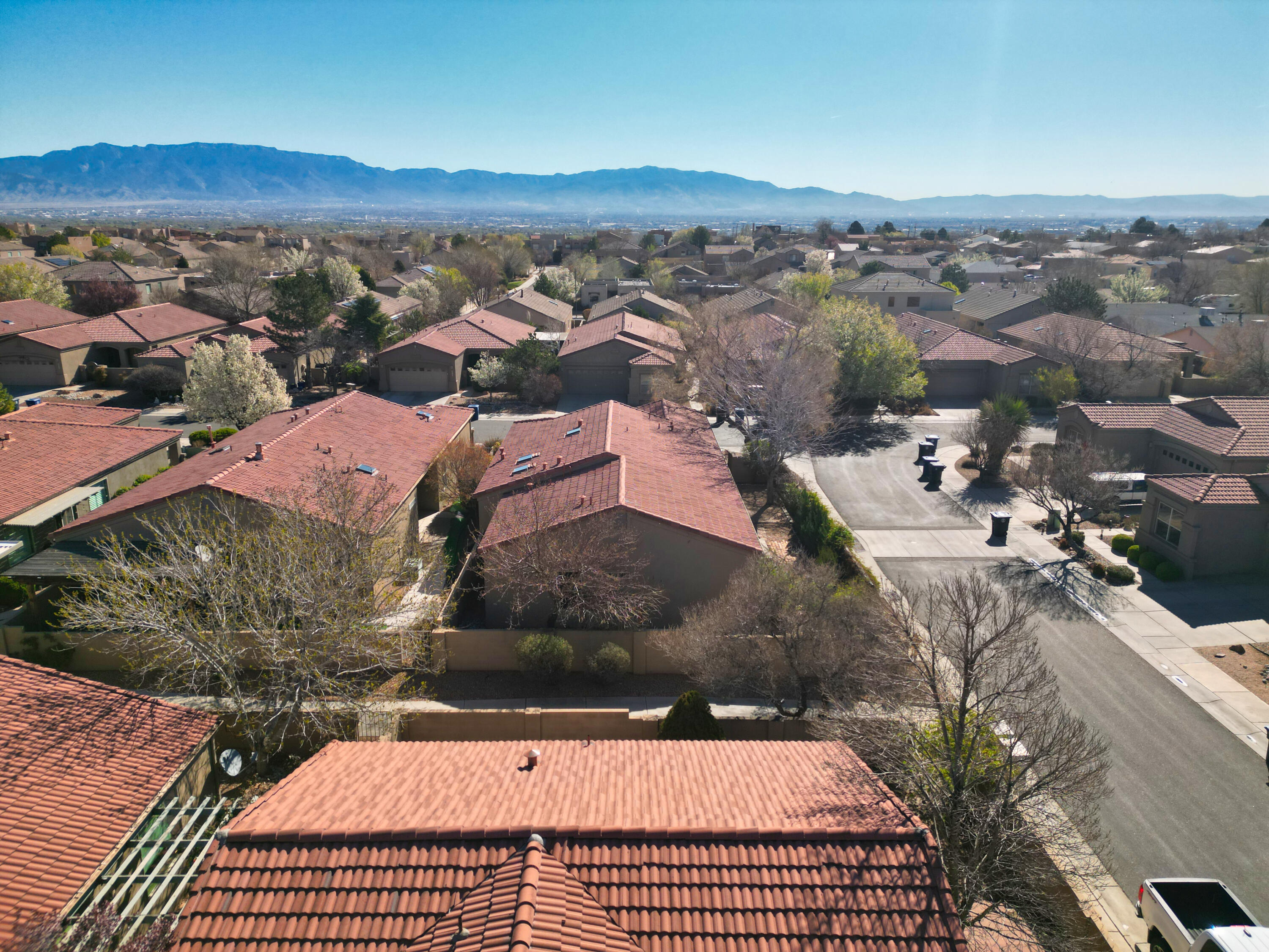 3809 Fox Sparrow Trail NW
