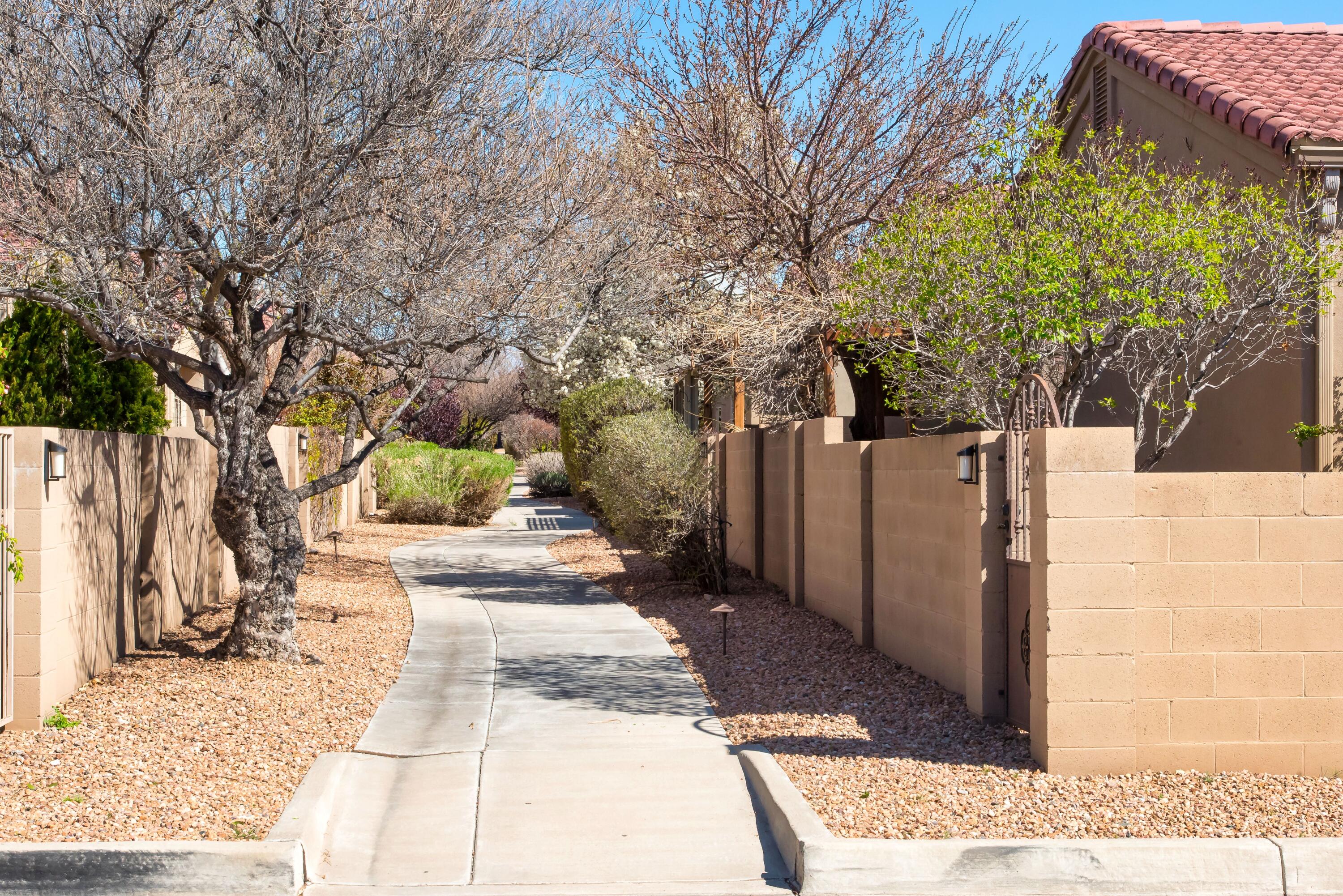 3809 Fox Sparrow Trail NW