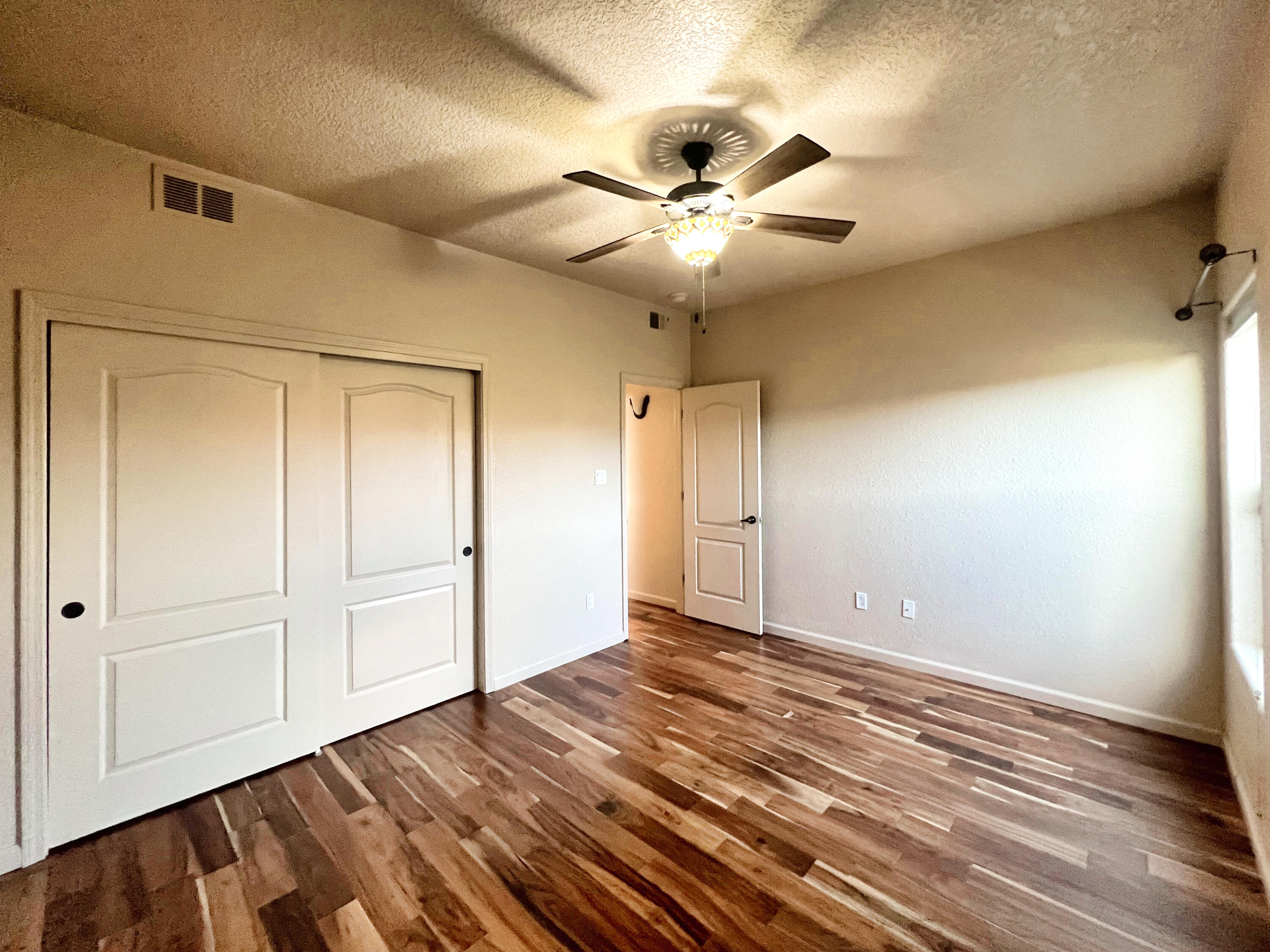 3809 Fox Sparrow Trail NW
