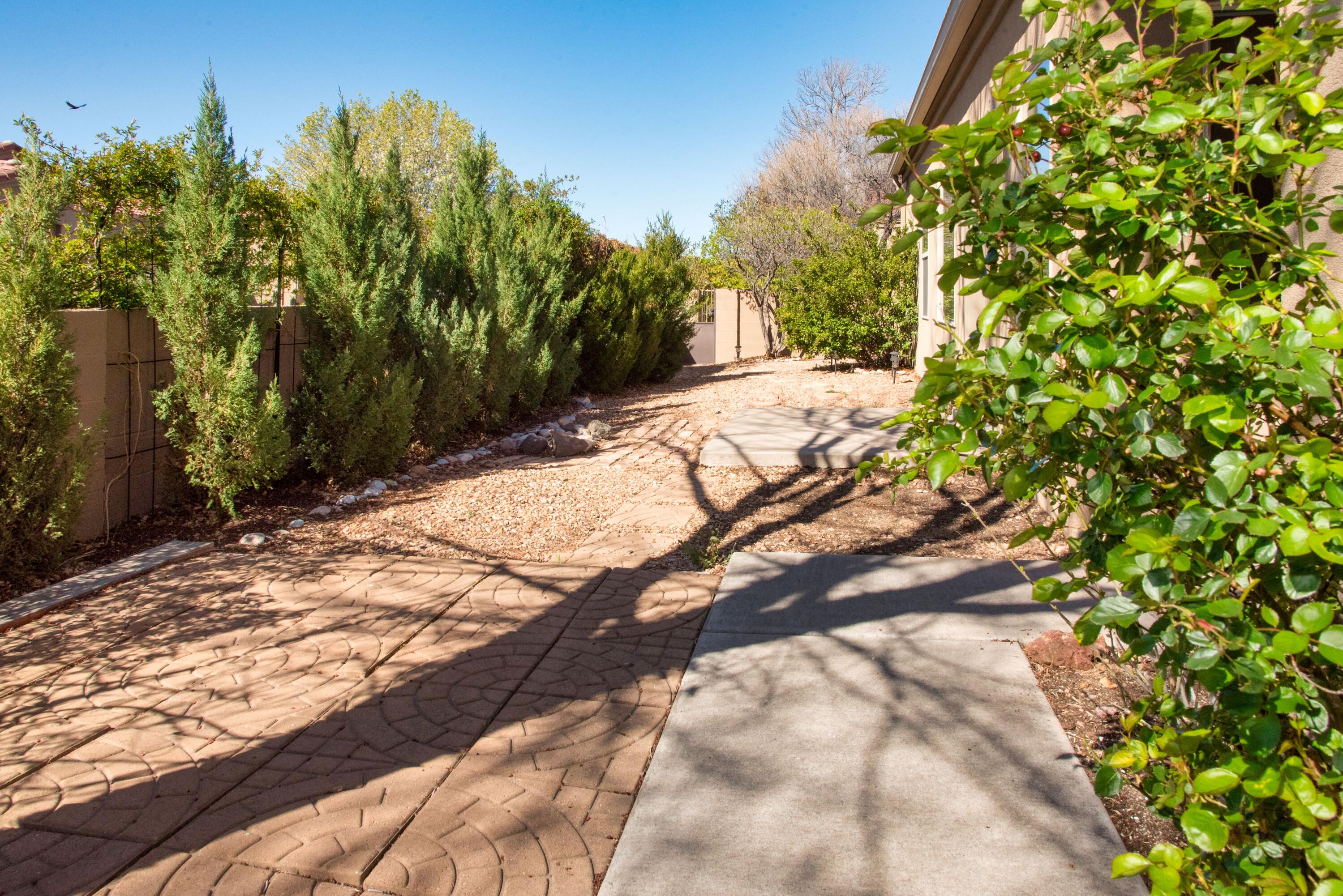 3809 Fox Sparrow Trail NW