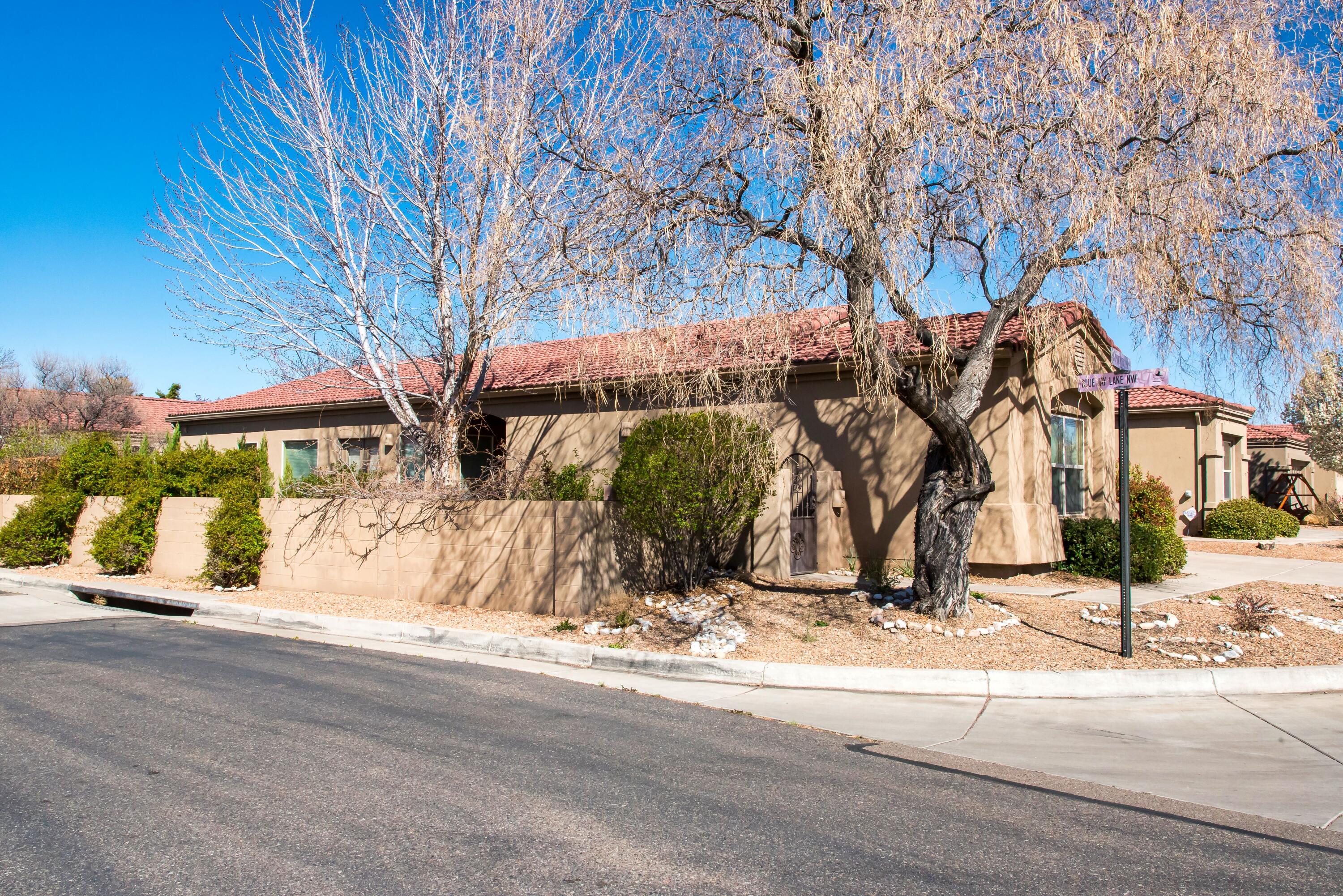 3809 Fox Sparrow Trail NW