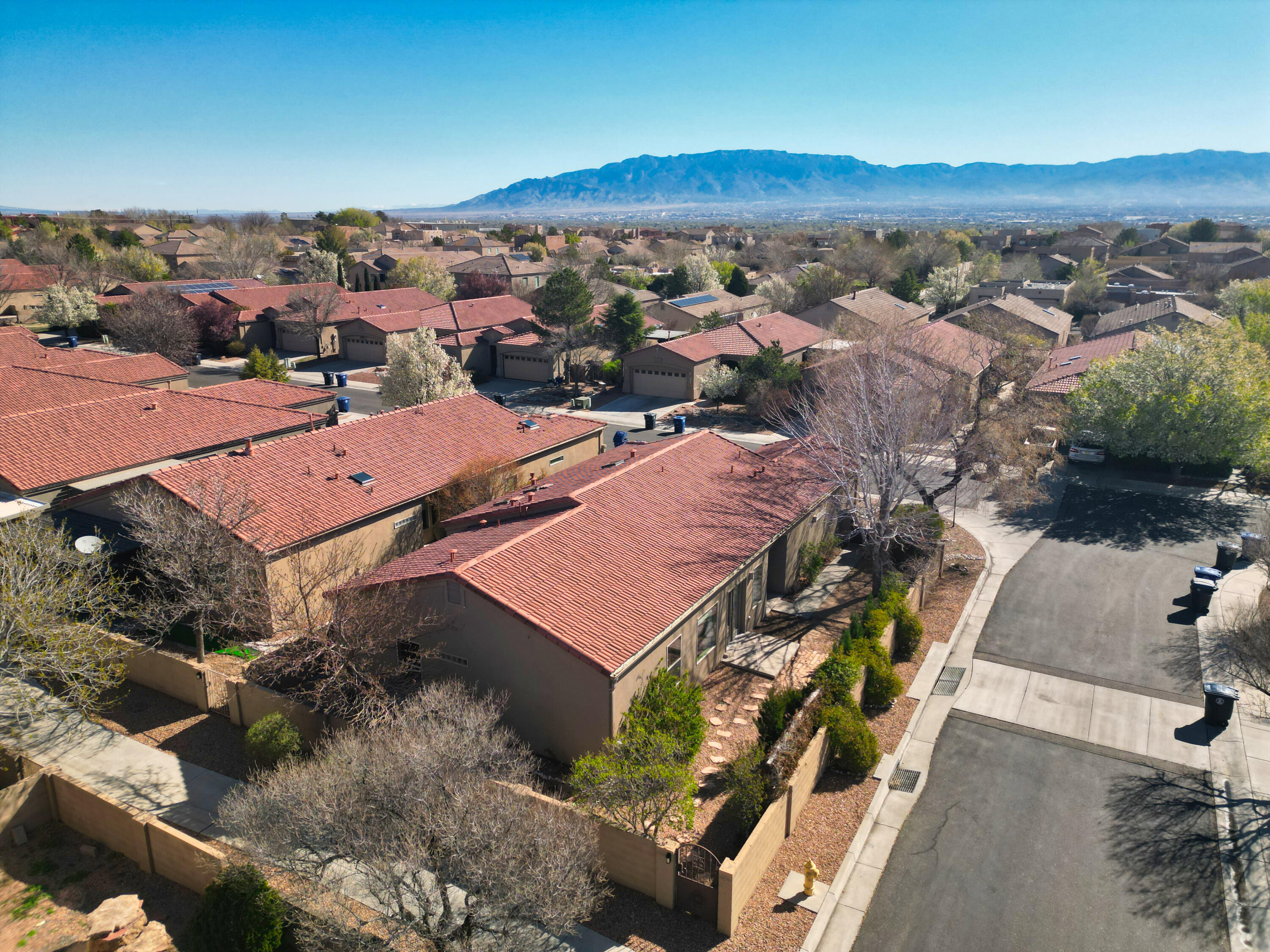3809 Fox Sparrow Trail NW