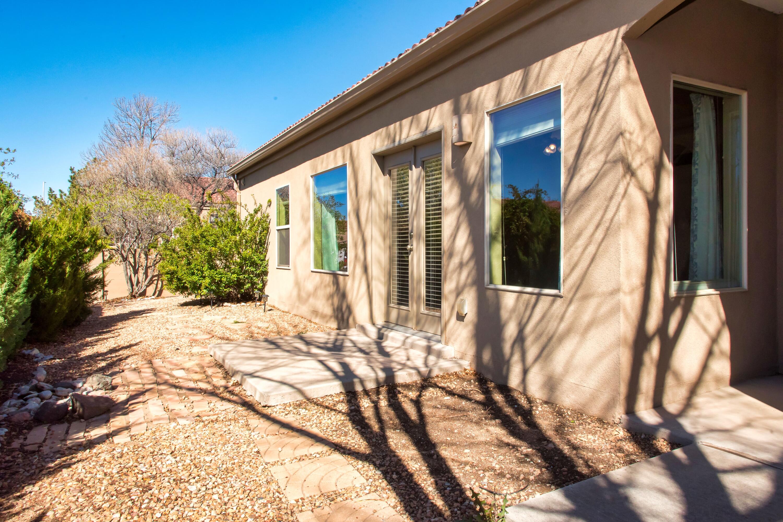 3809 Fox Sparrow Trail NW