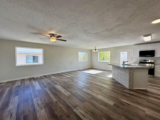 325 Cloud View Avenue SW