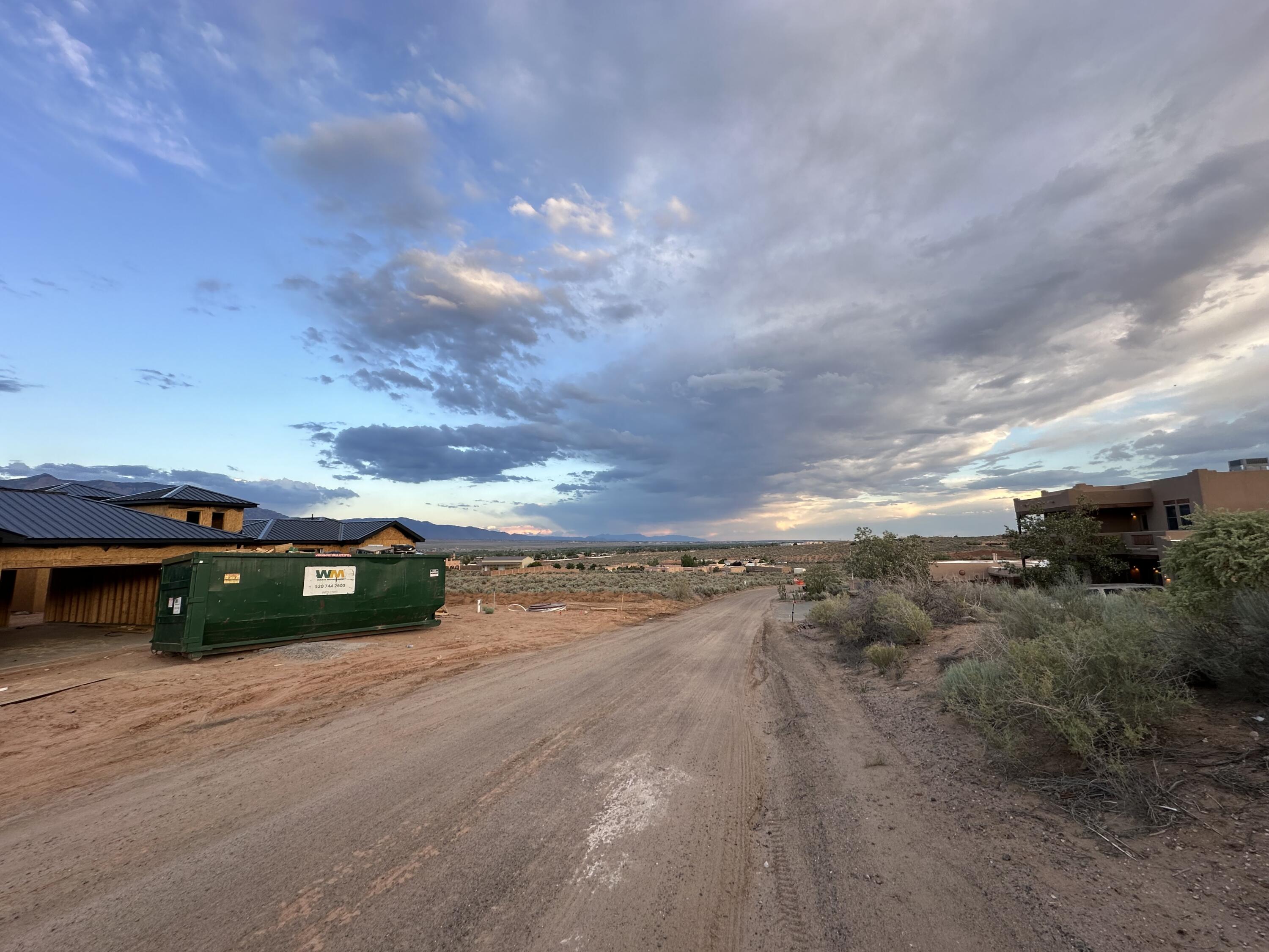 2013 Contreras Road NE