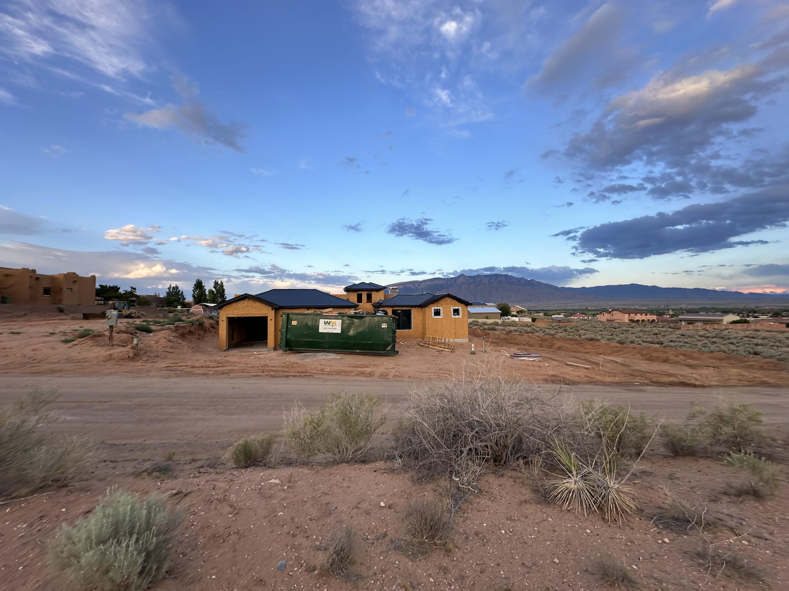 2013 Contreras Road NE