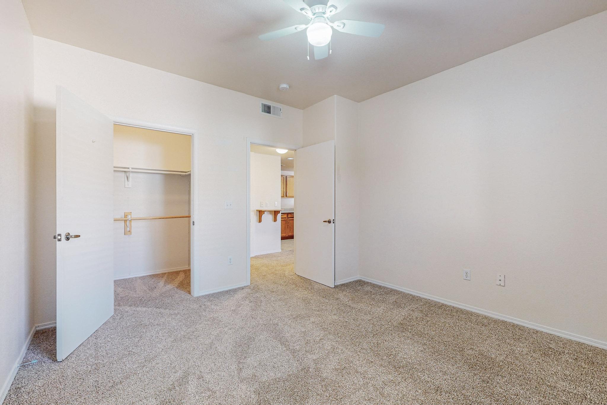 6800 Vista Del Norte Drive NE 2716