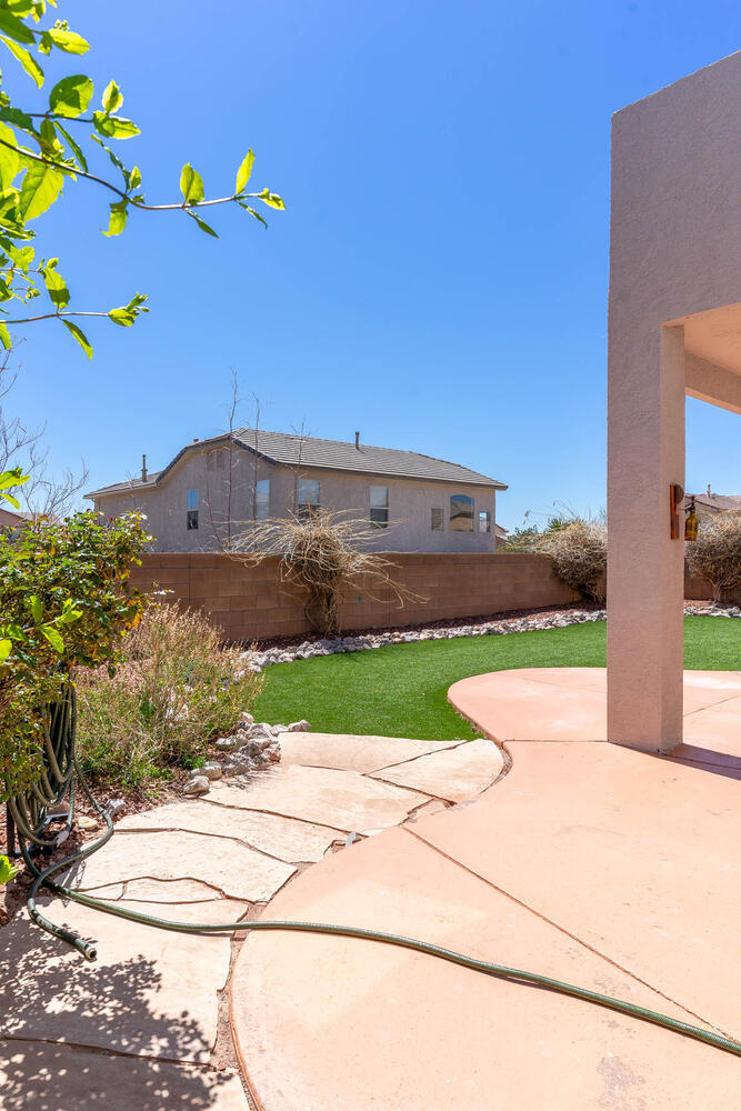 1022 Toscana Drive SE