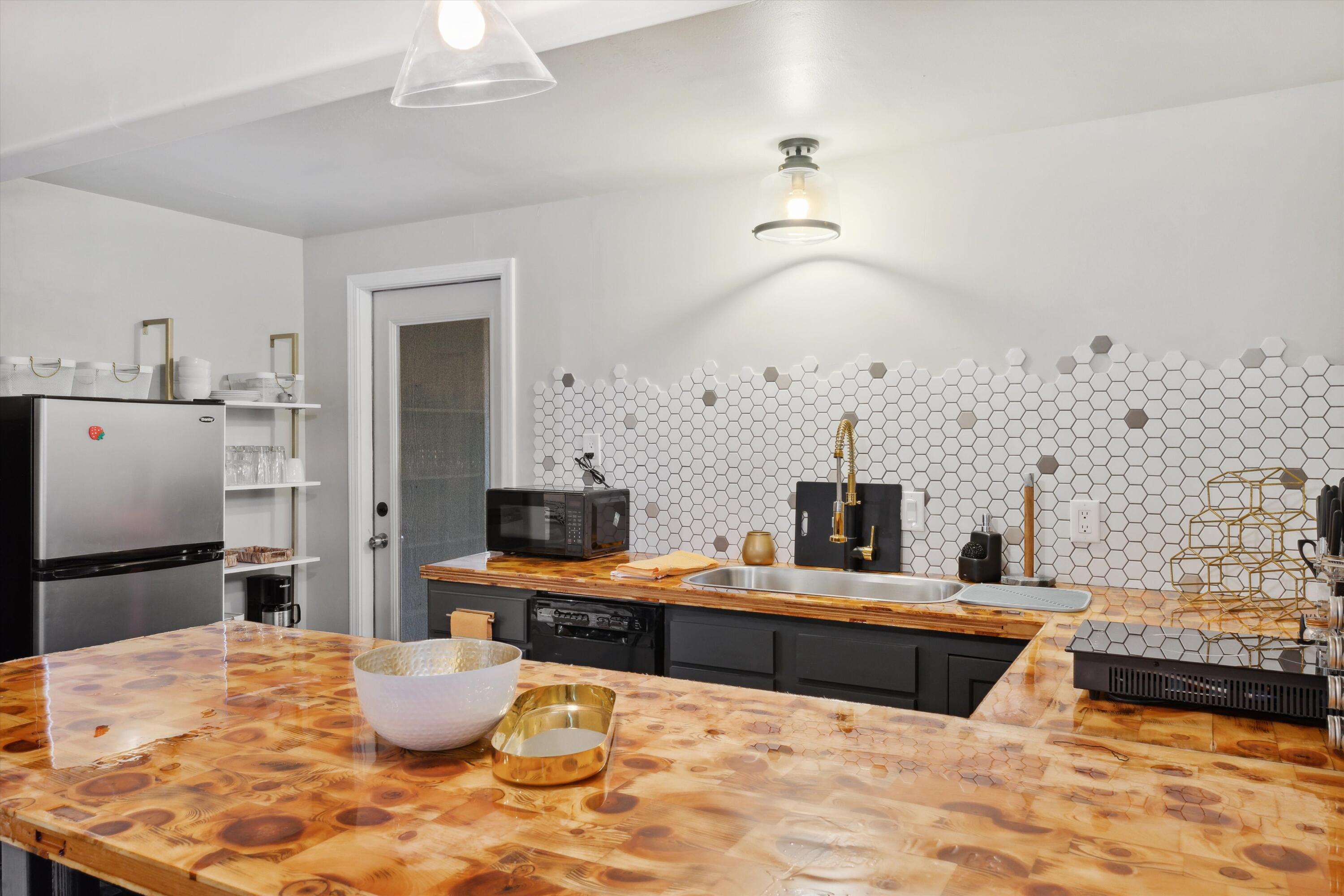 4113 6th Street NW Abc