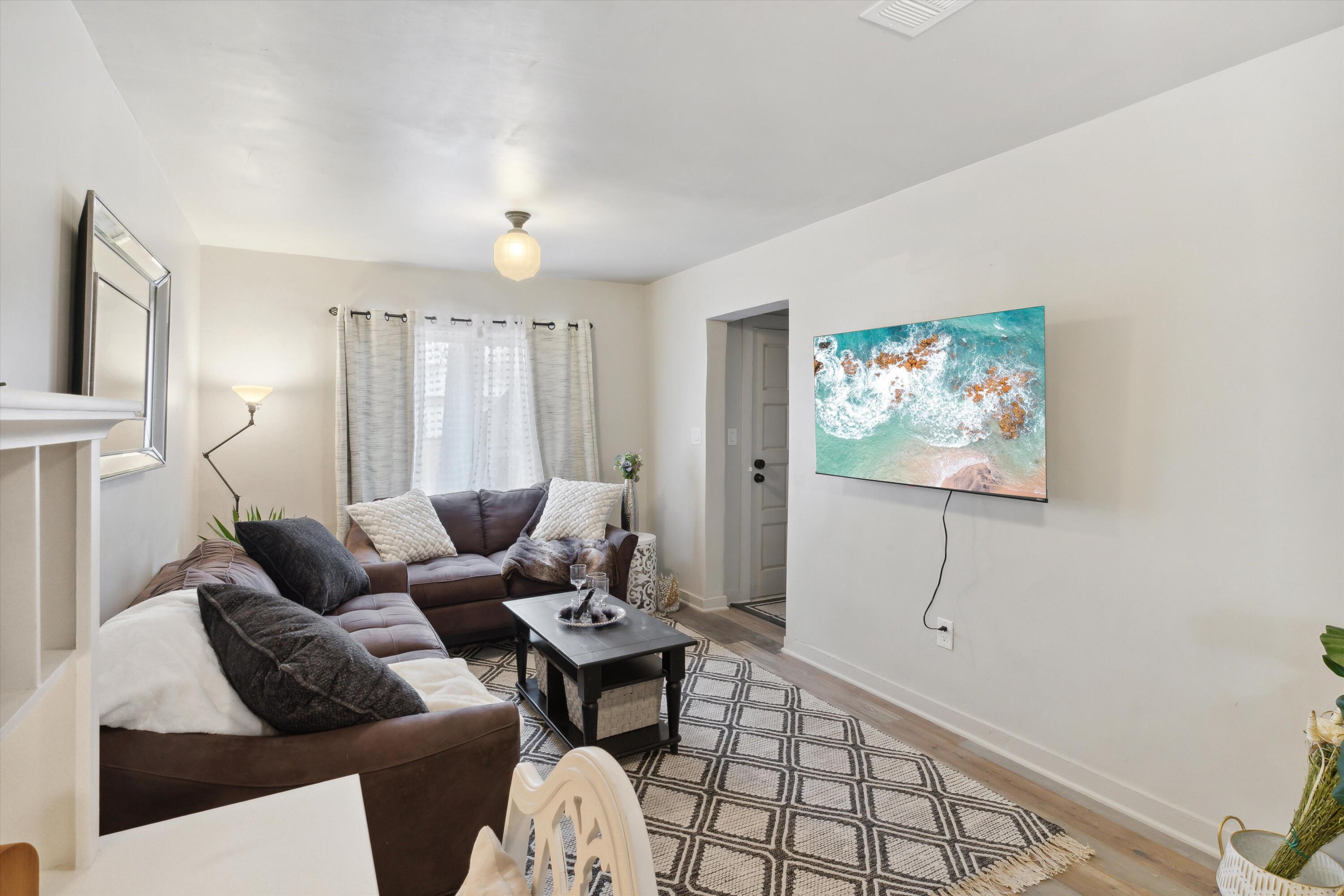 4113 6th Street NW Abc