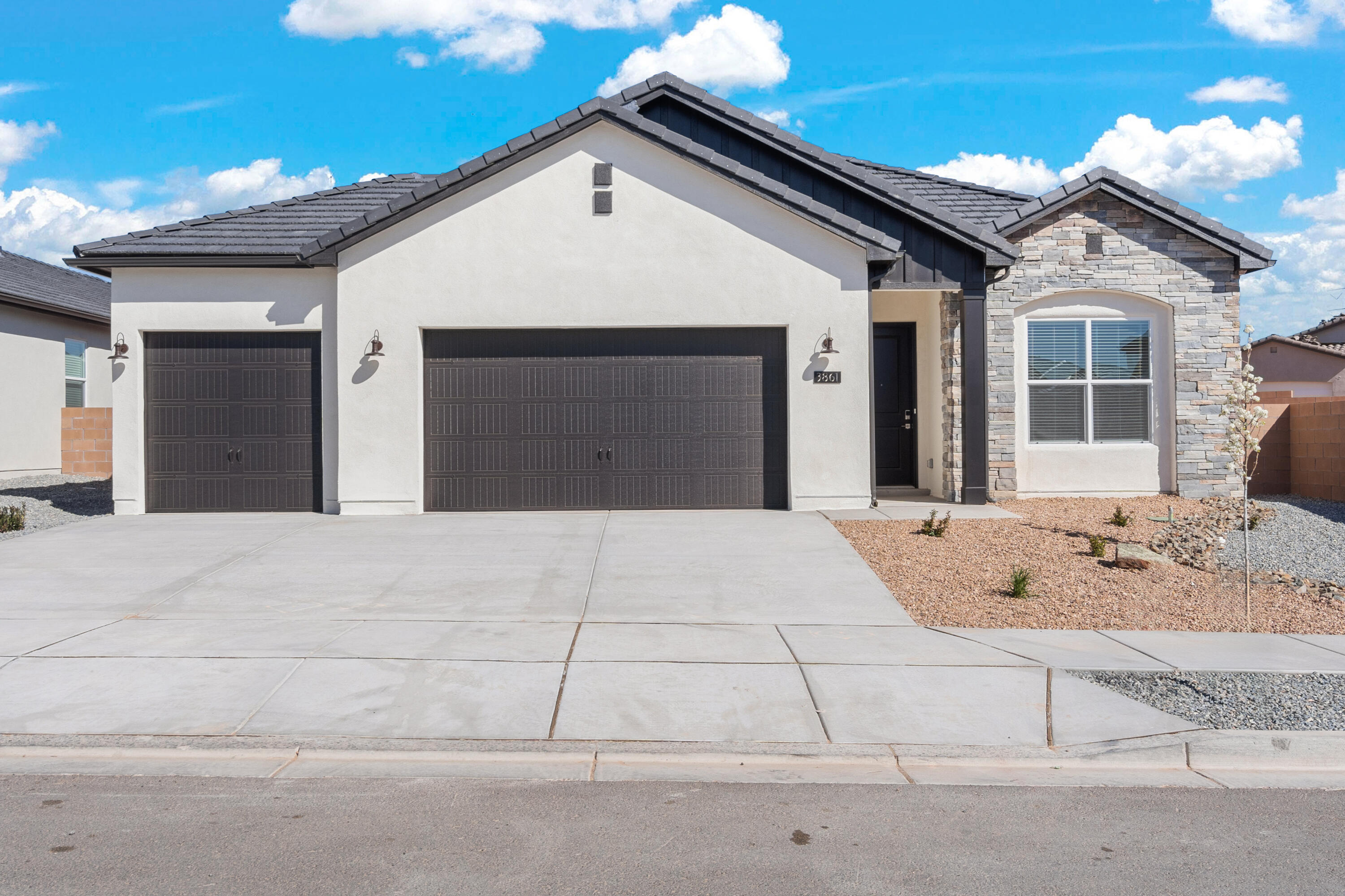 3861 Kodiak Road NE
