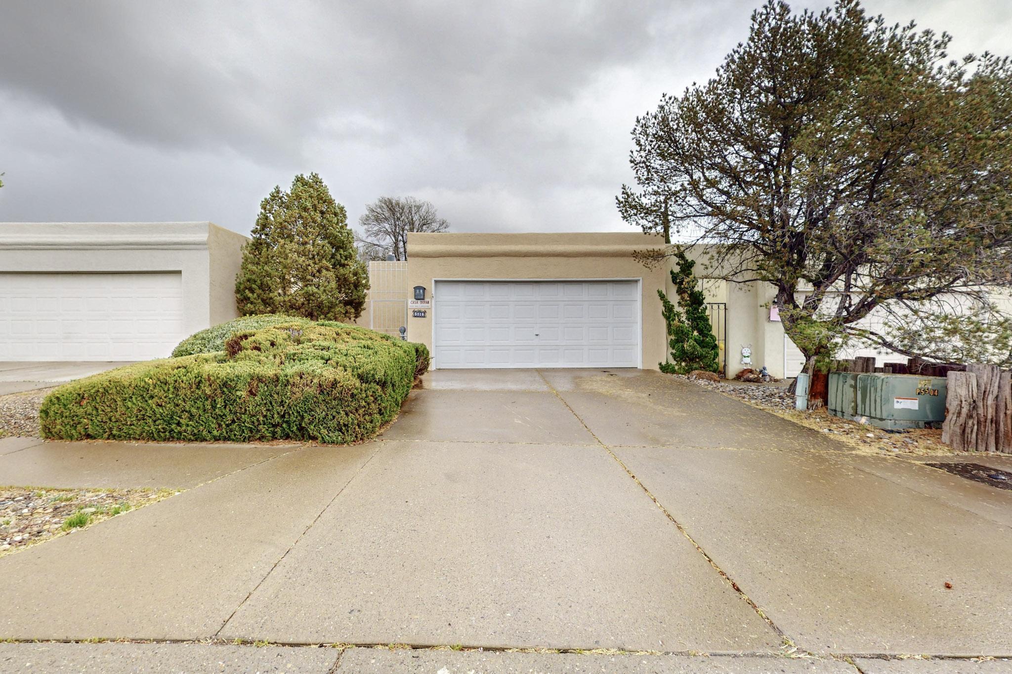 5816 Knollwood Drive NE