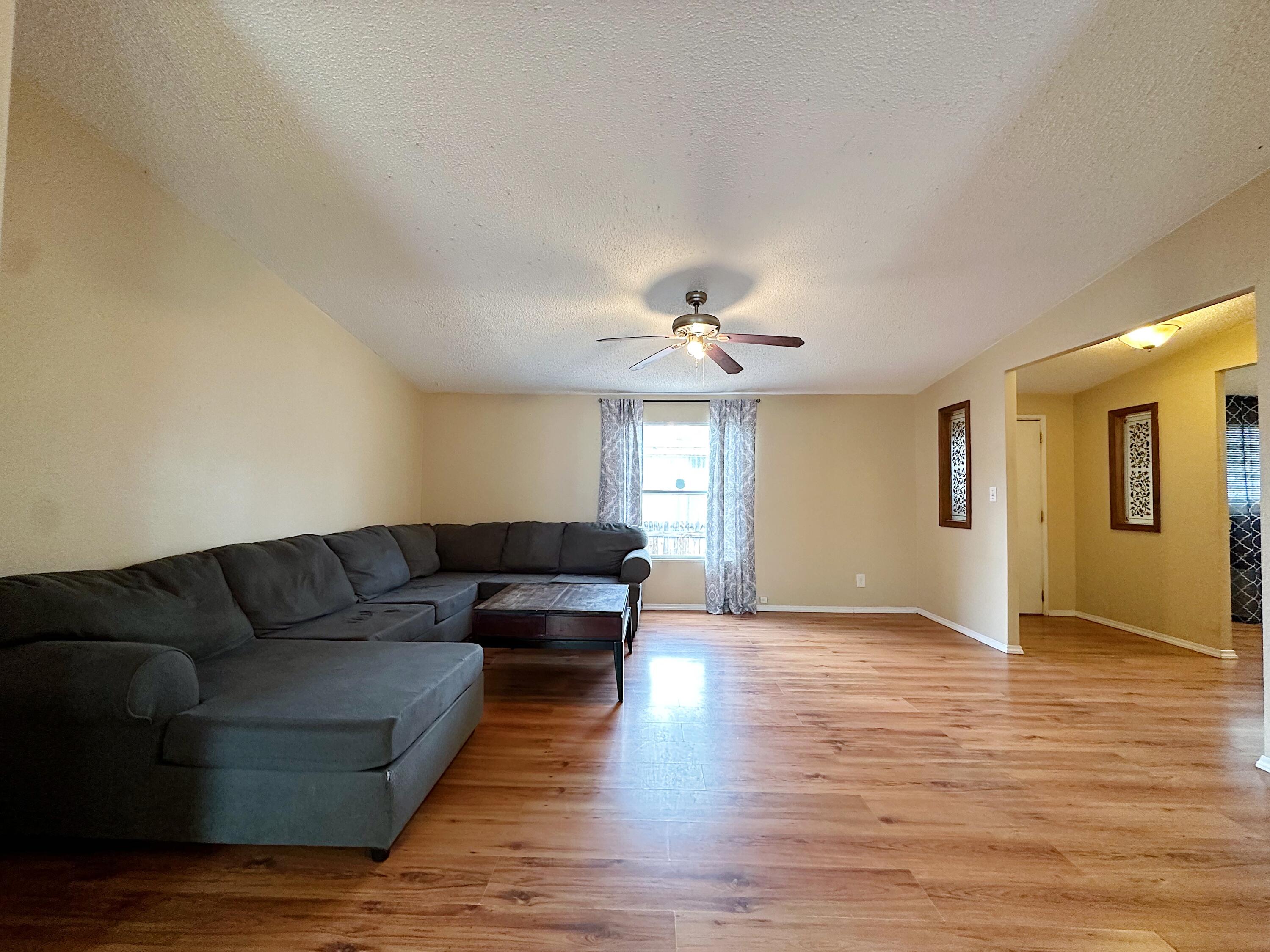 1032 Las Rosas Drive SE