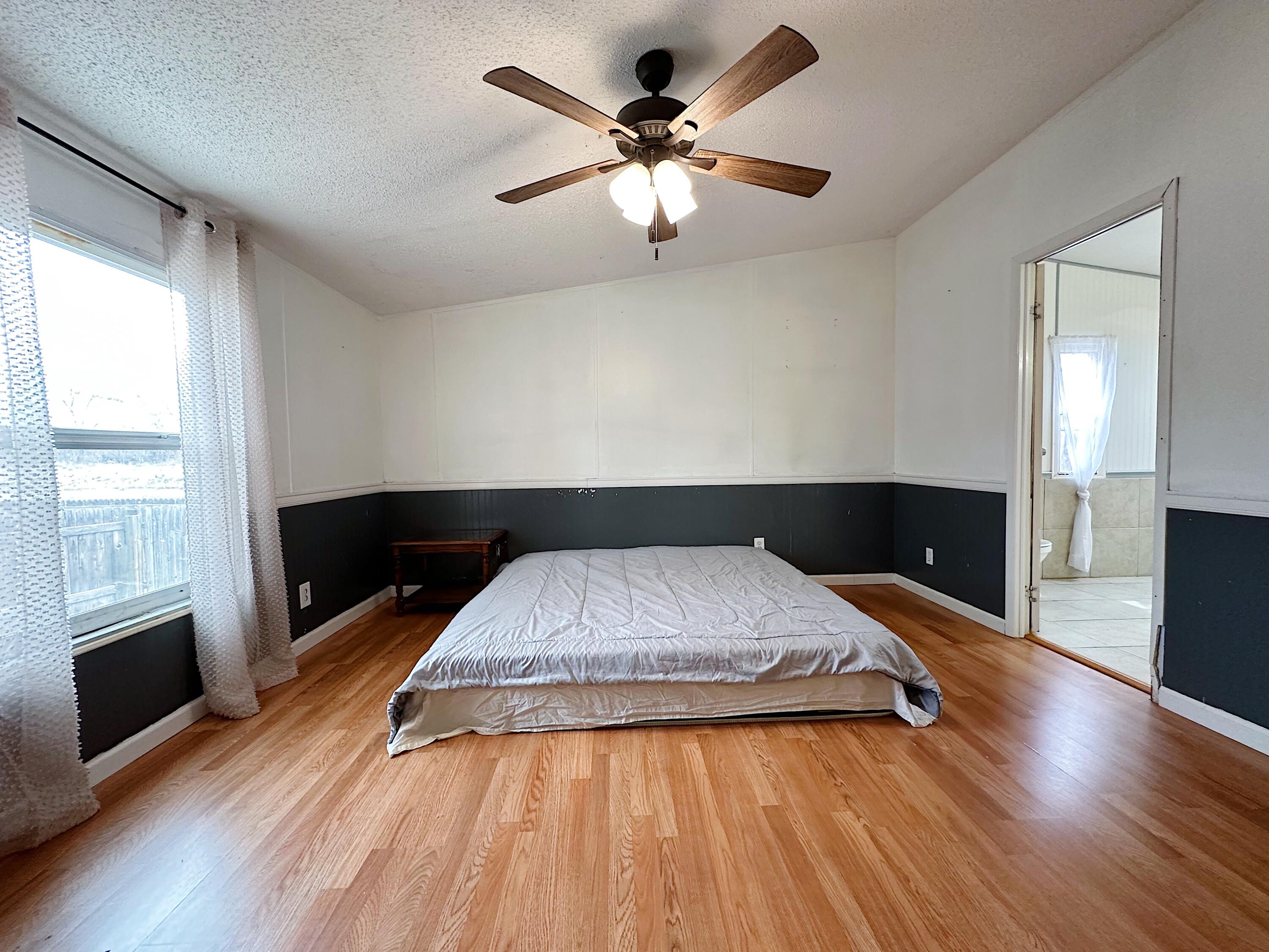 1032 Las Rosas Drive SE