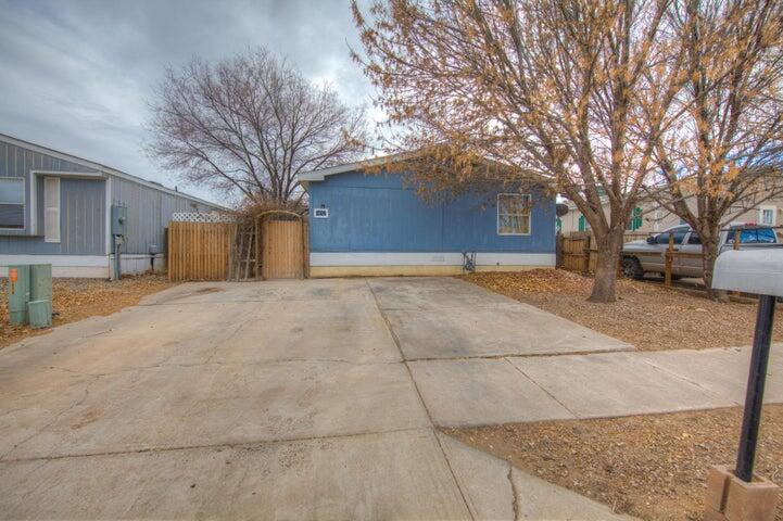 1032 Las Rosas Drive SE