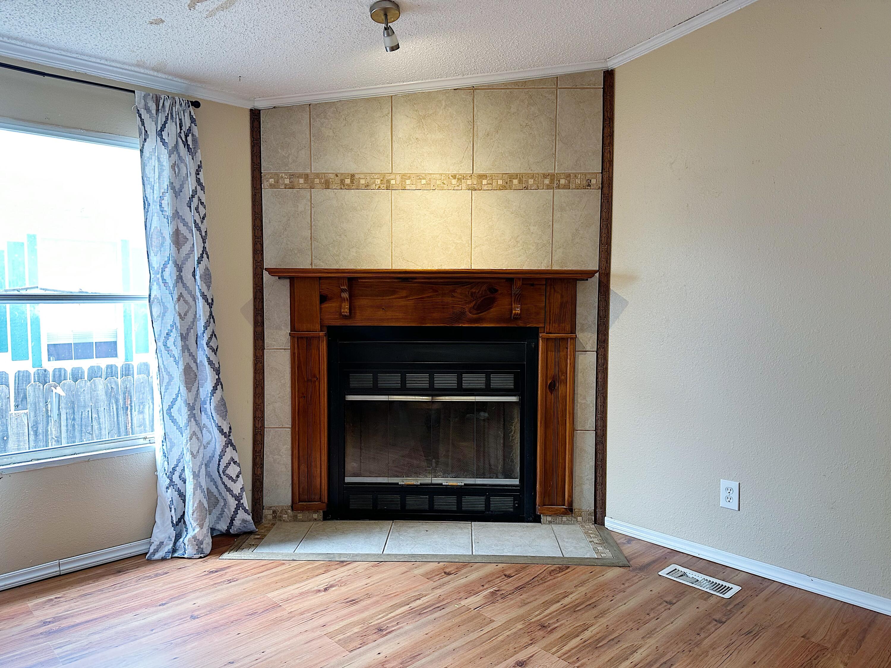 1032 Las Rosas Drive SE