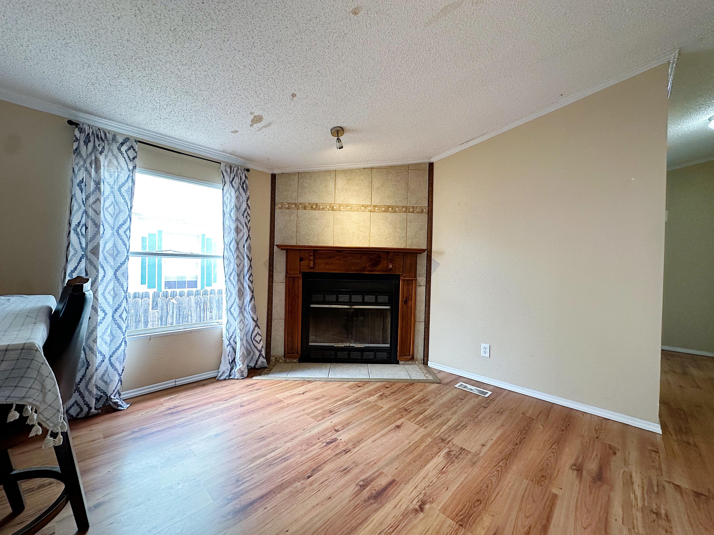 1032 Las Rosas Drive SE