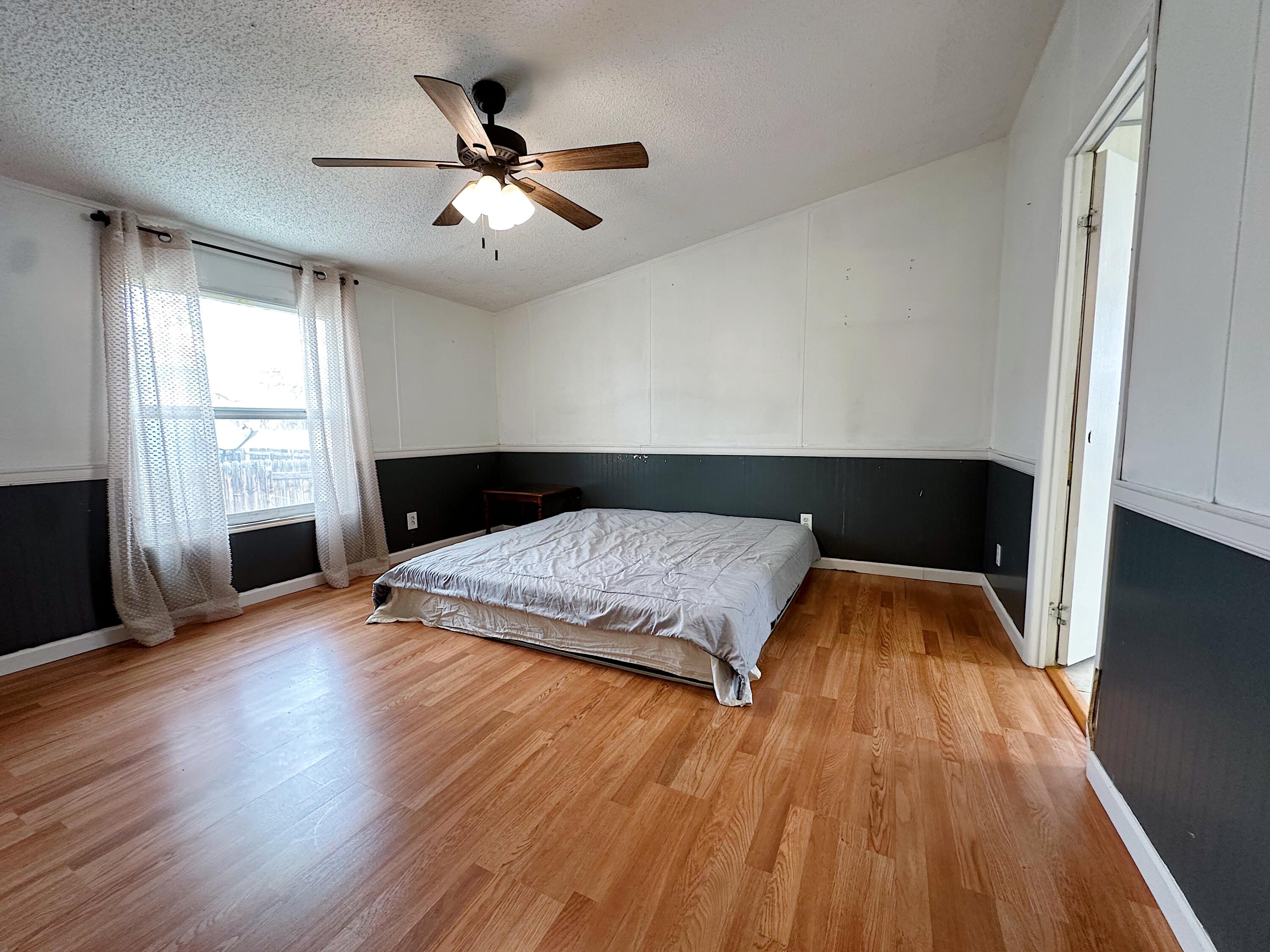 1032 Las Rosas Drive SE