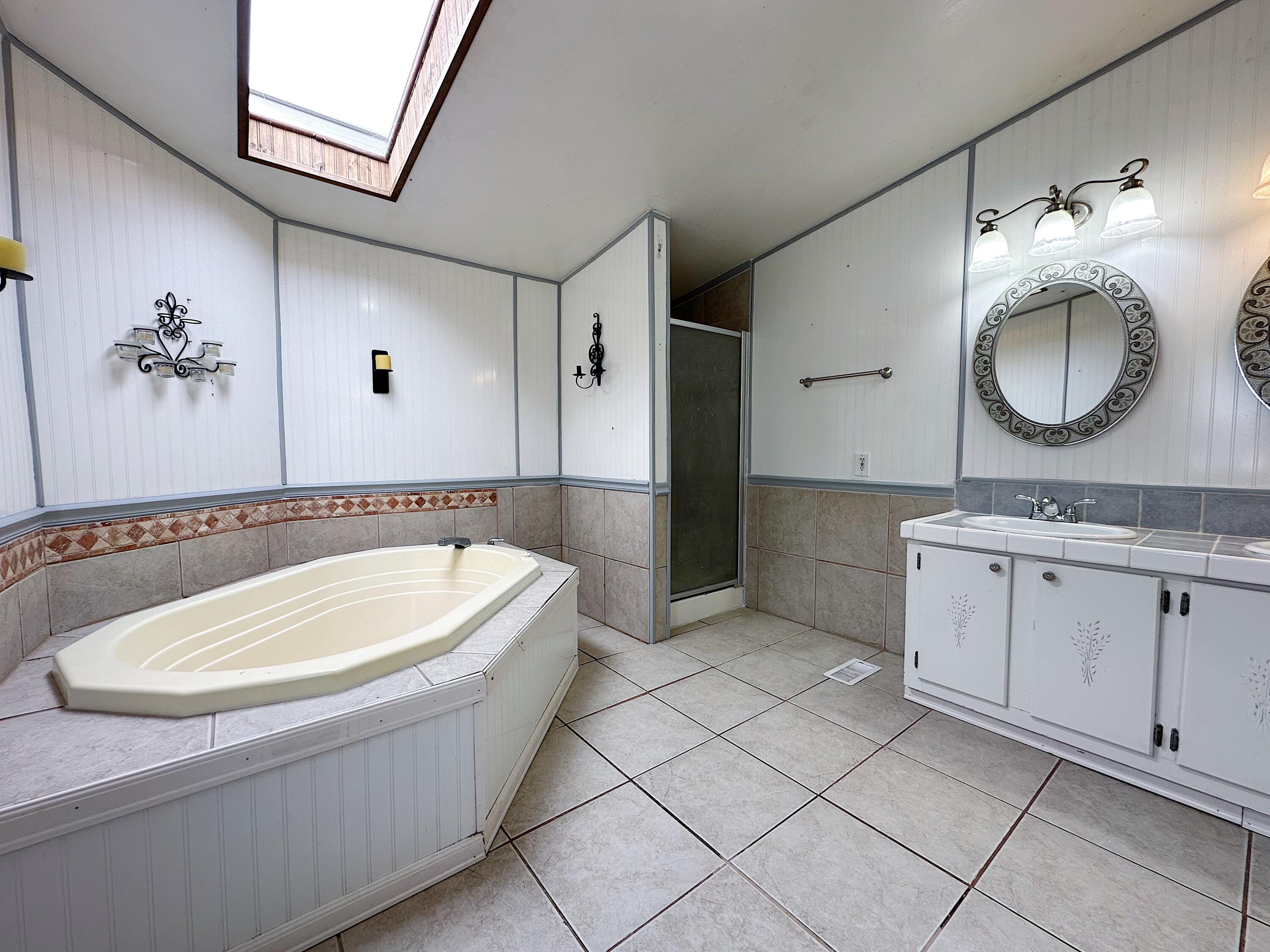 1032 Las Rosas Drive SE