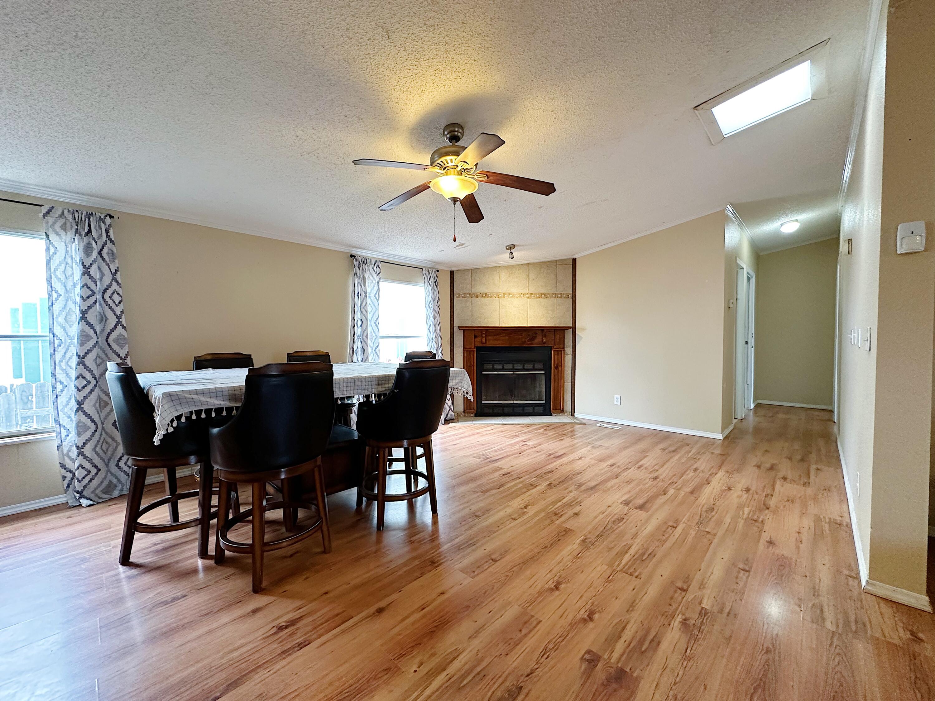 1032 Las Rosas Drive SE