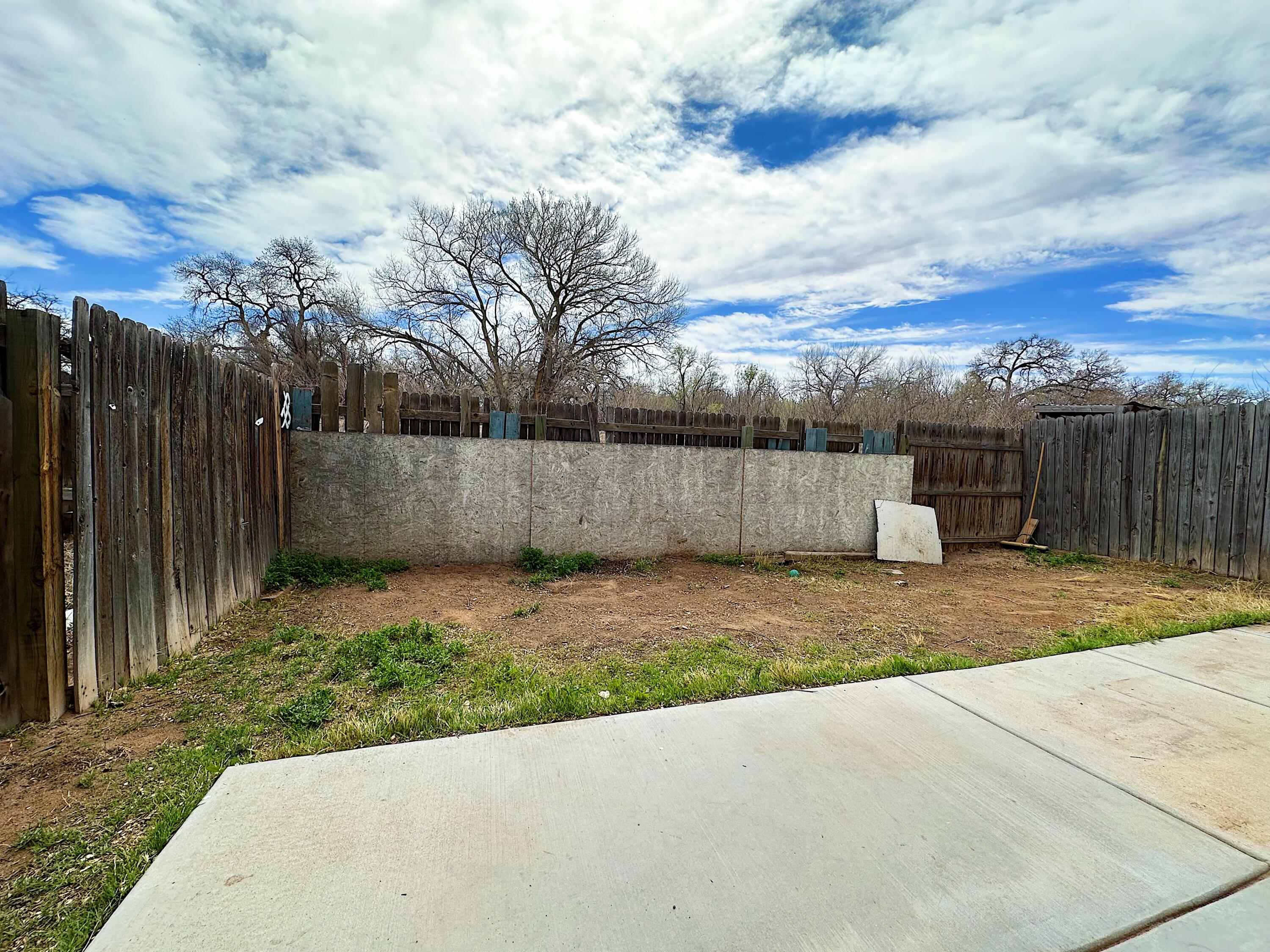 1032 Las Rosas Drive SE