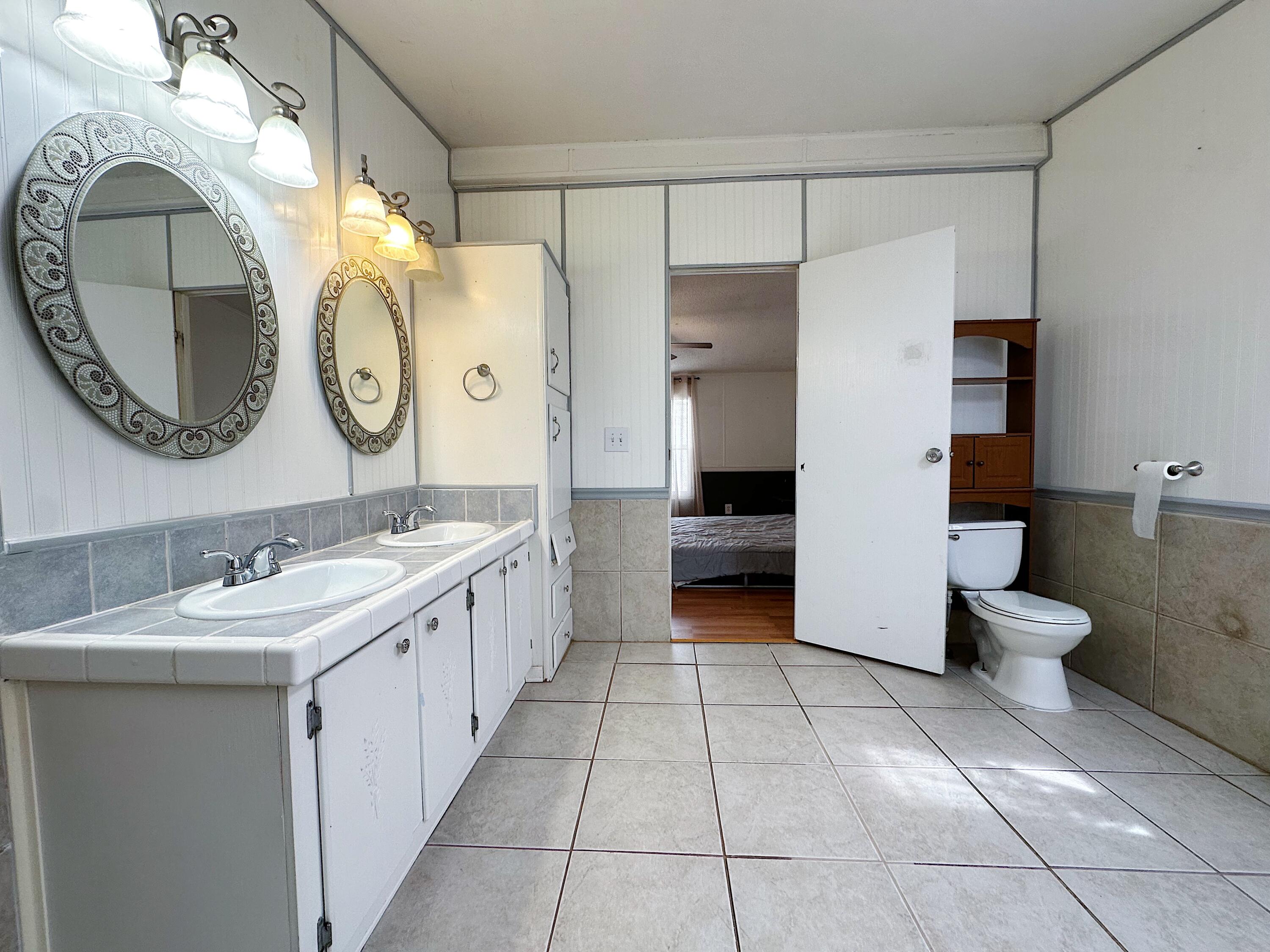 1032 Las Rosas Drive SE