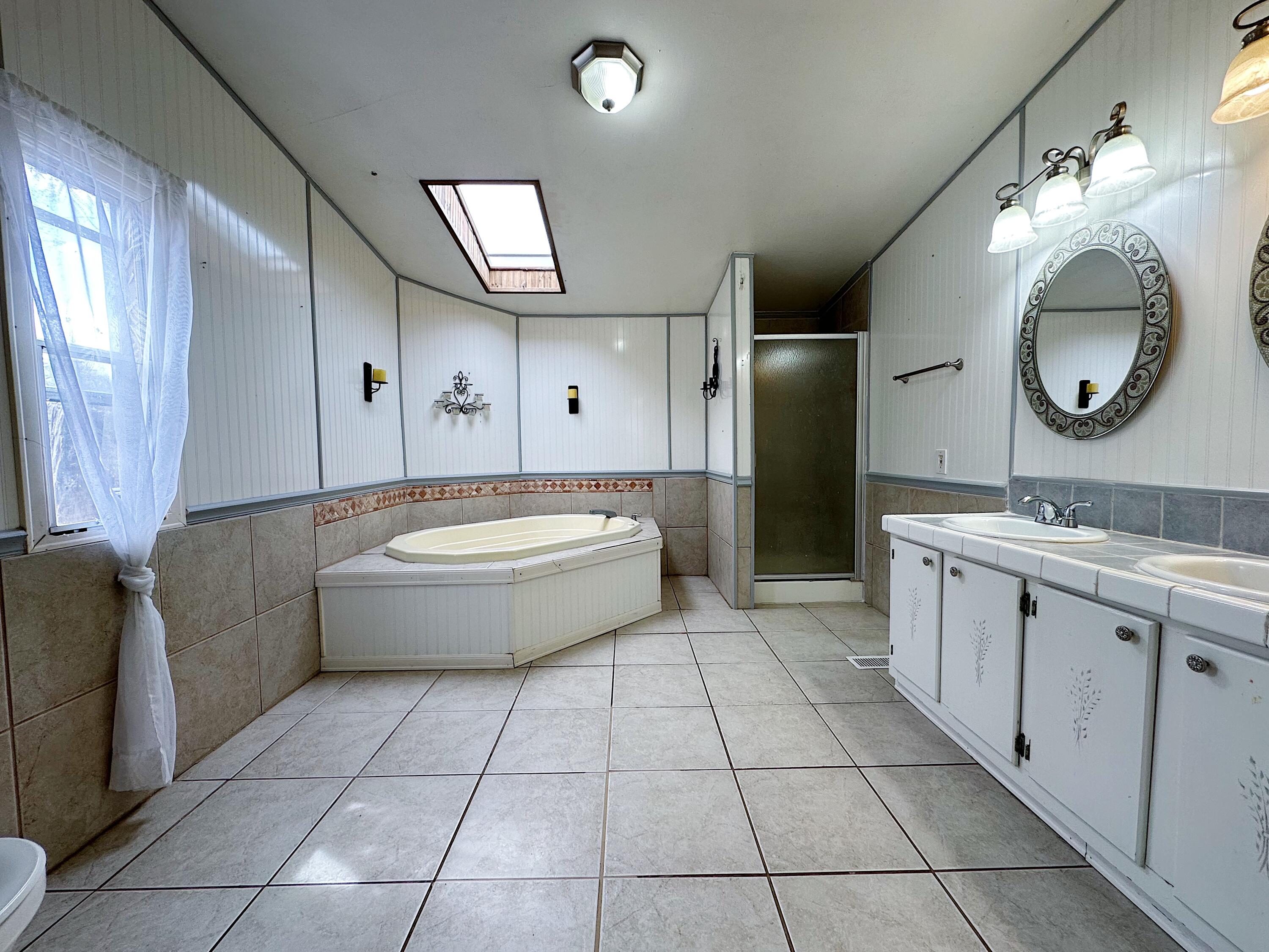 1032 Las Rosas Drive SE