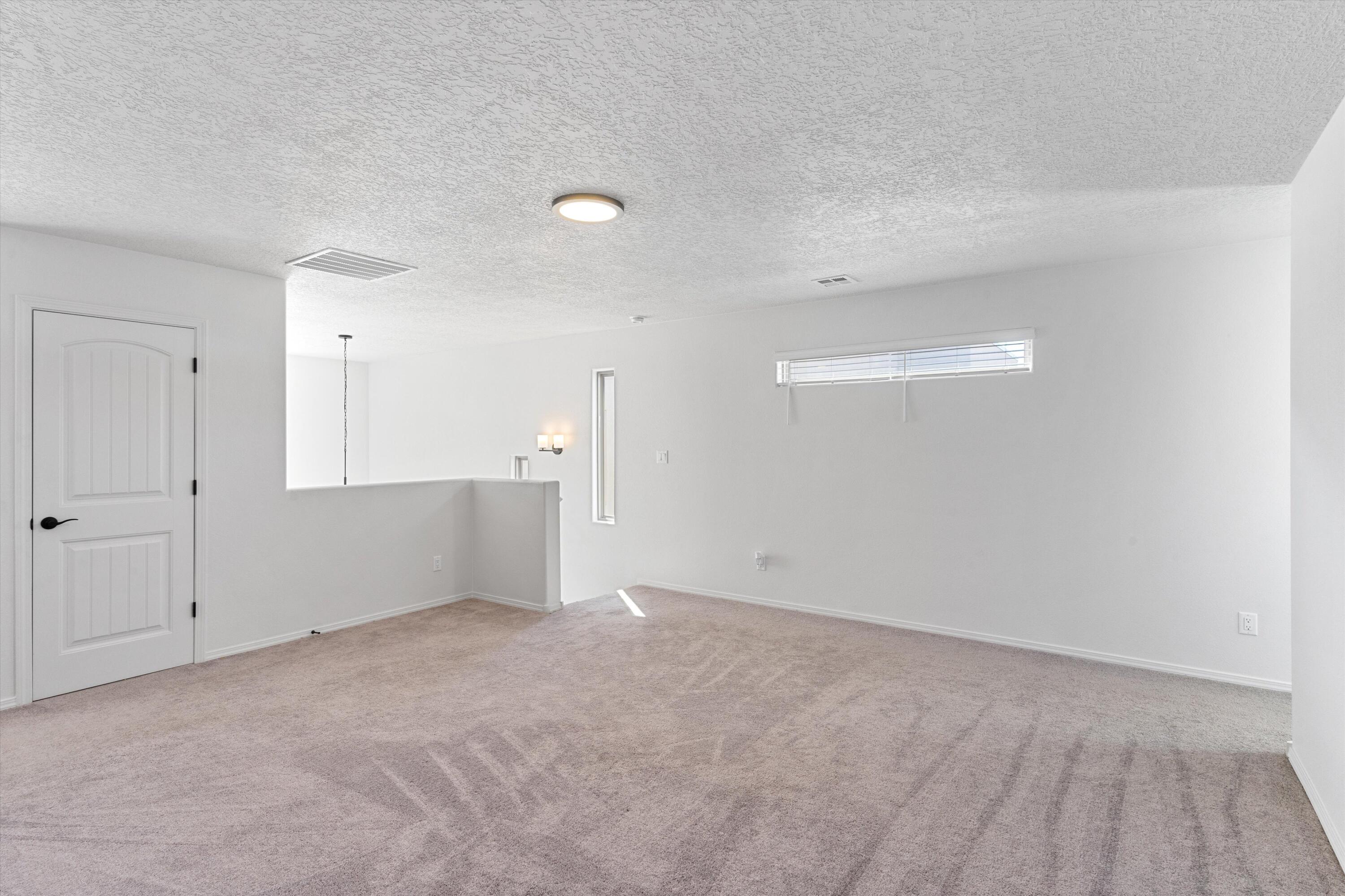 5785 Cosmo Court NE