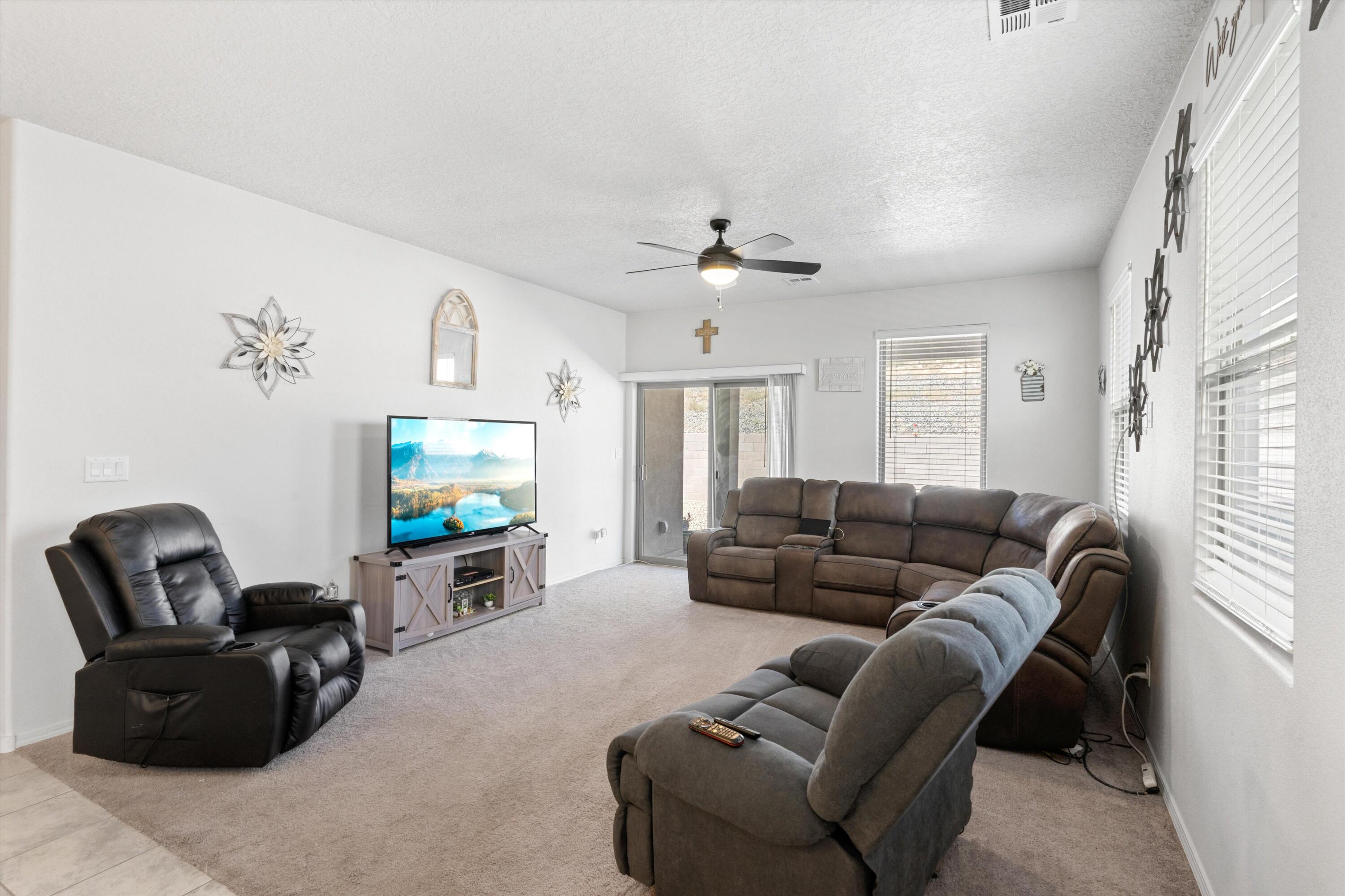 5785 Cosmo Court NE