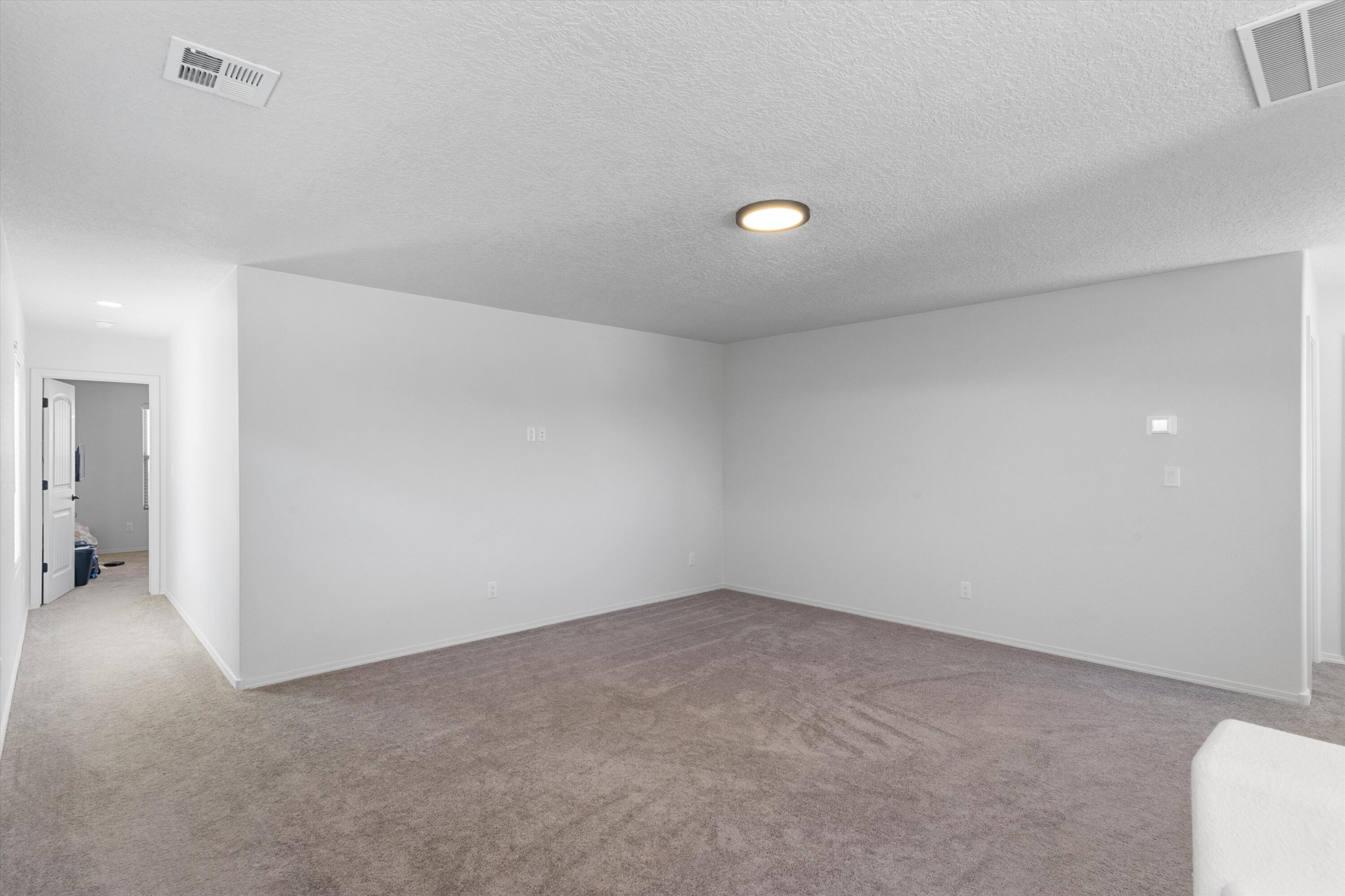 5785 Cosmo Court NE
