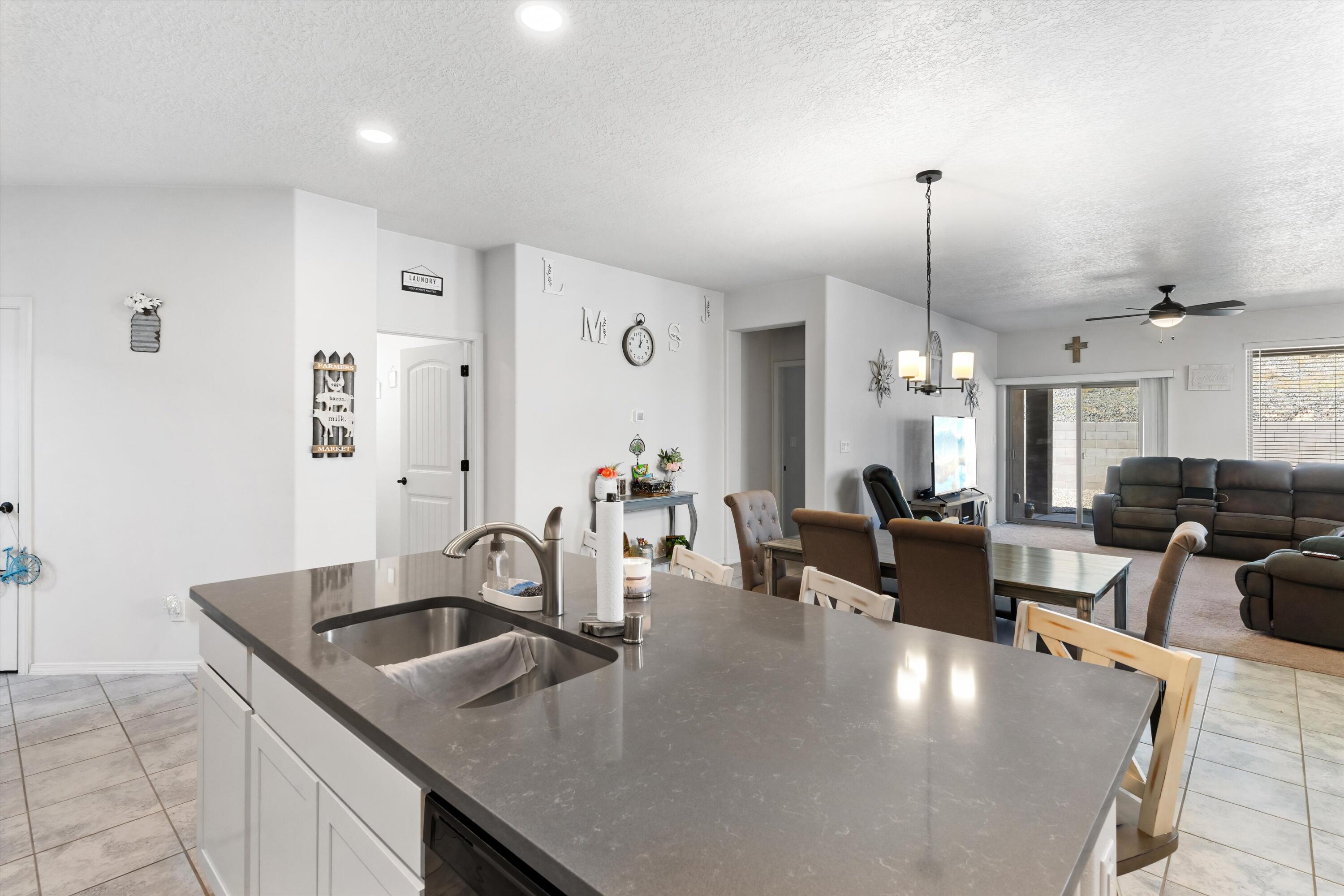 5785 Cosmo Court NE