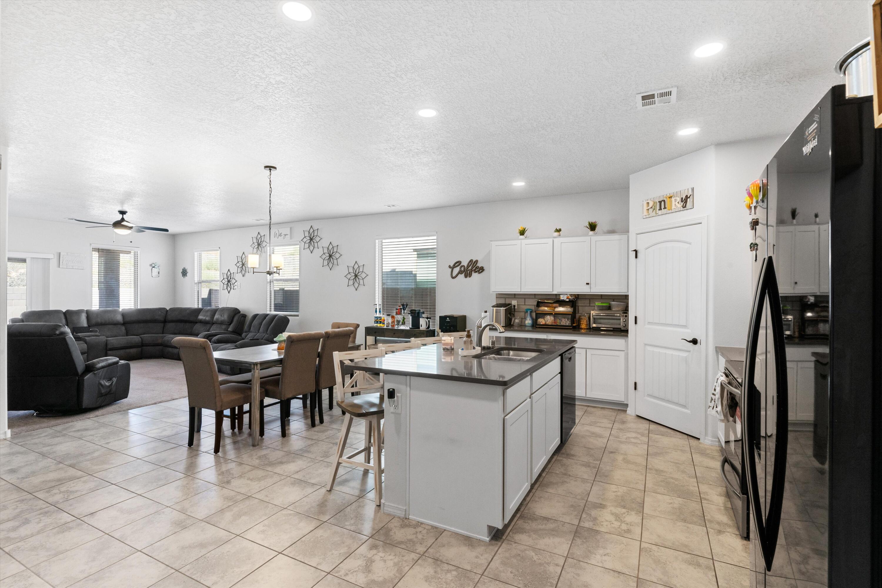 5785 Cosmo Court NE