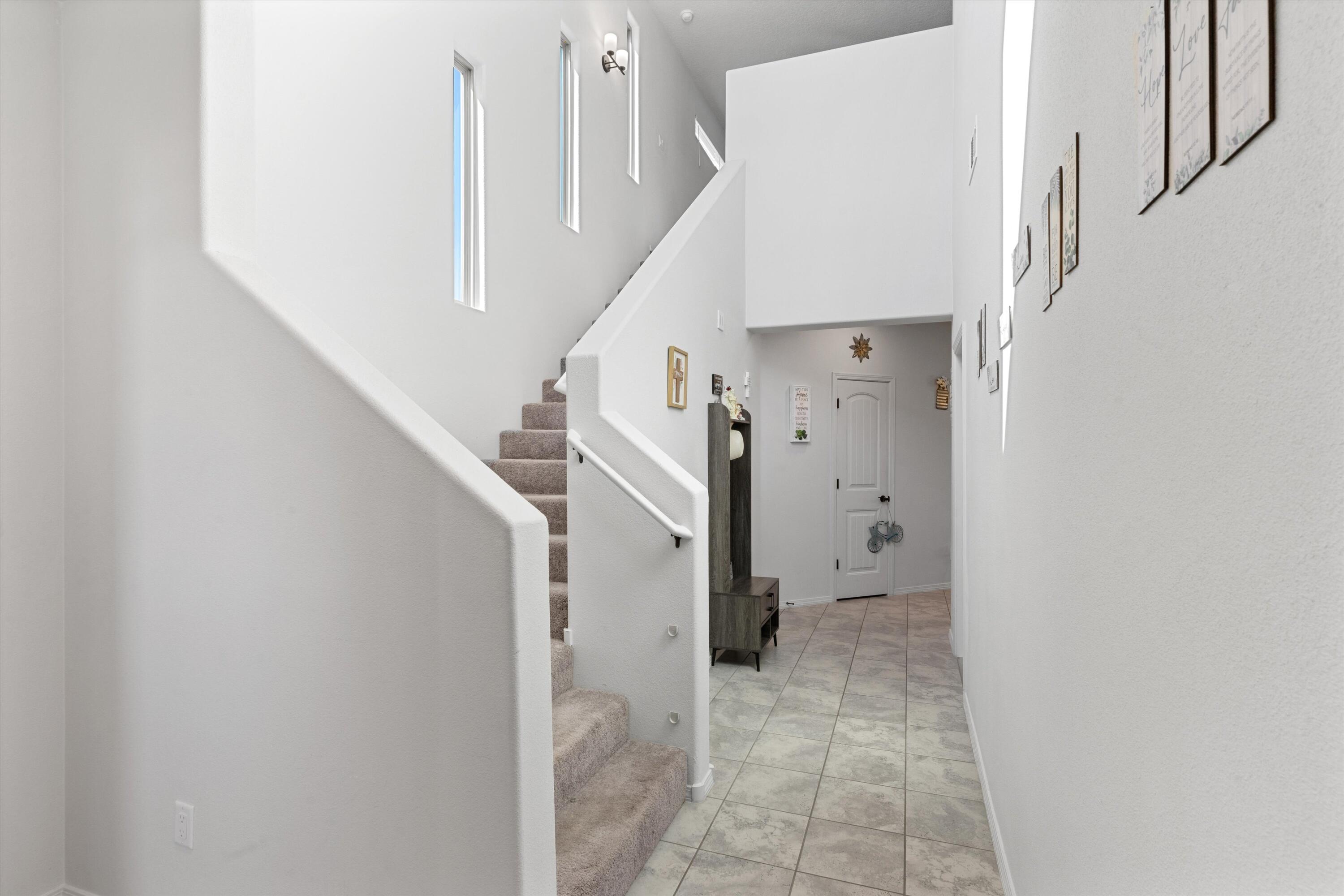 5785 Cosmo Court NE