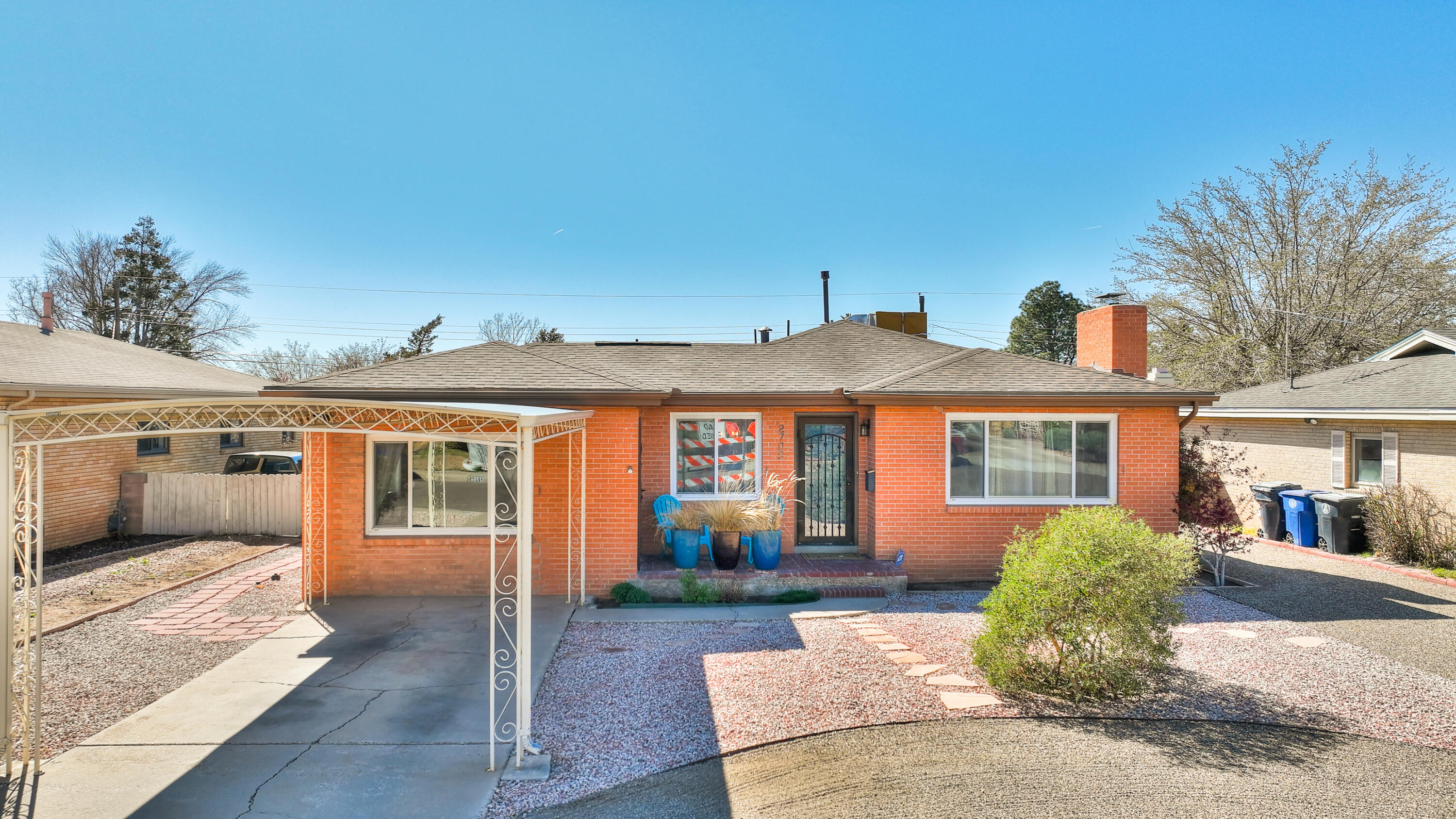 2709 Valencia Drive NE