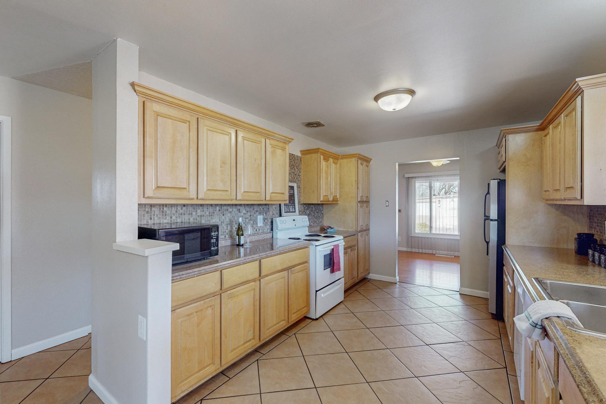 5016 Palo Duro Avenue NE