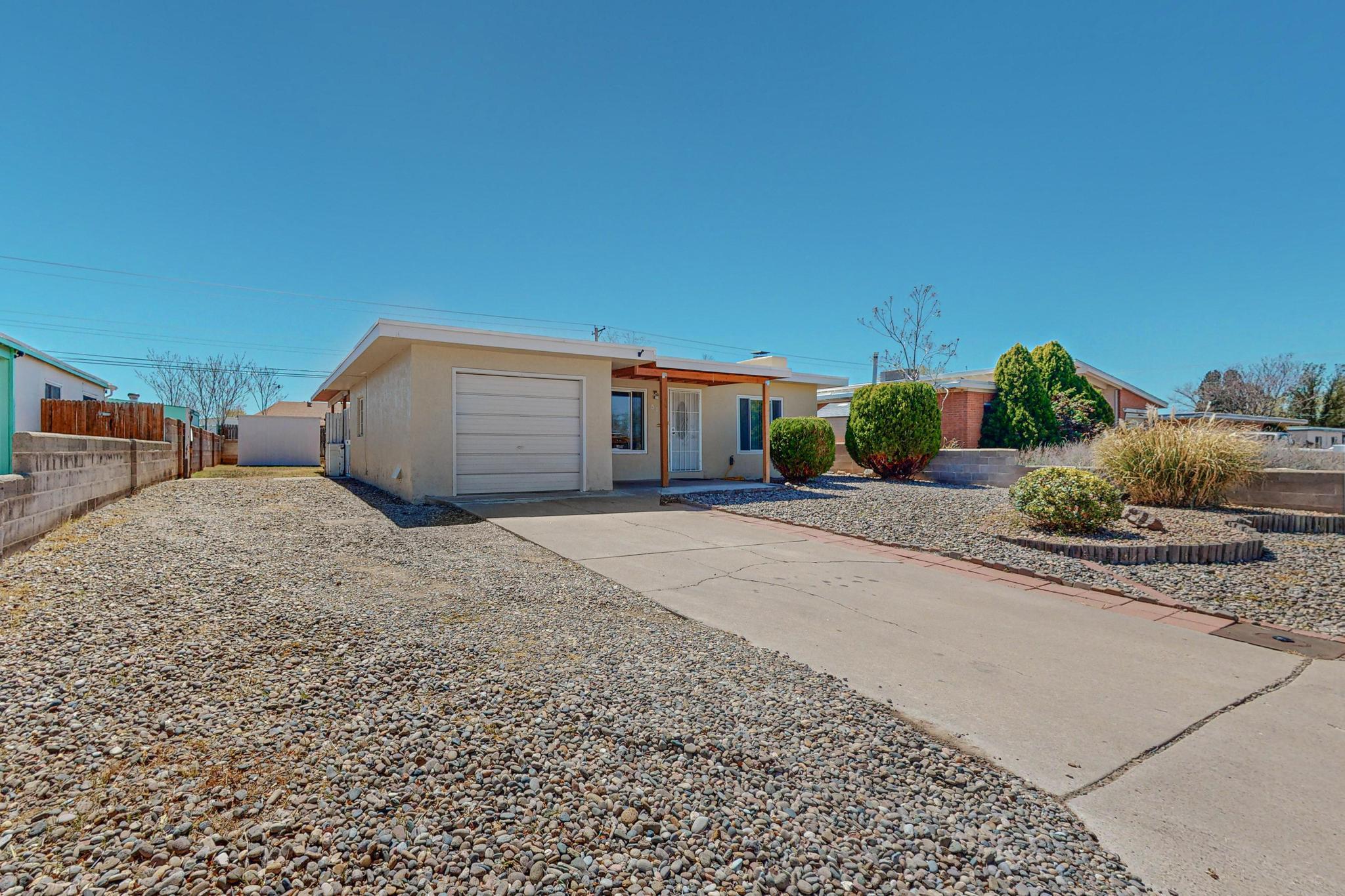 5016 Palo Duro Avenue NE