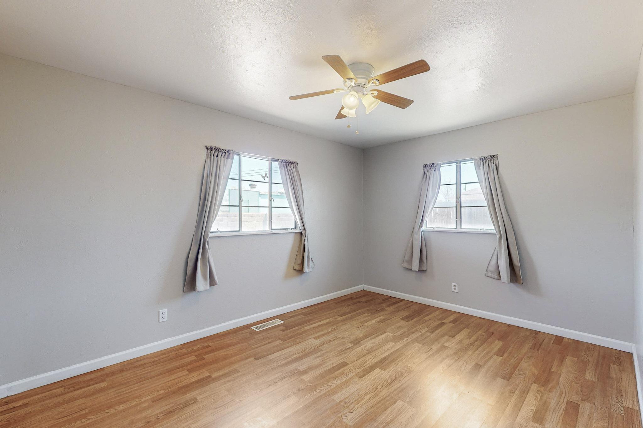 5016 Palo Duro Avenue NE